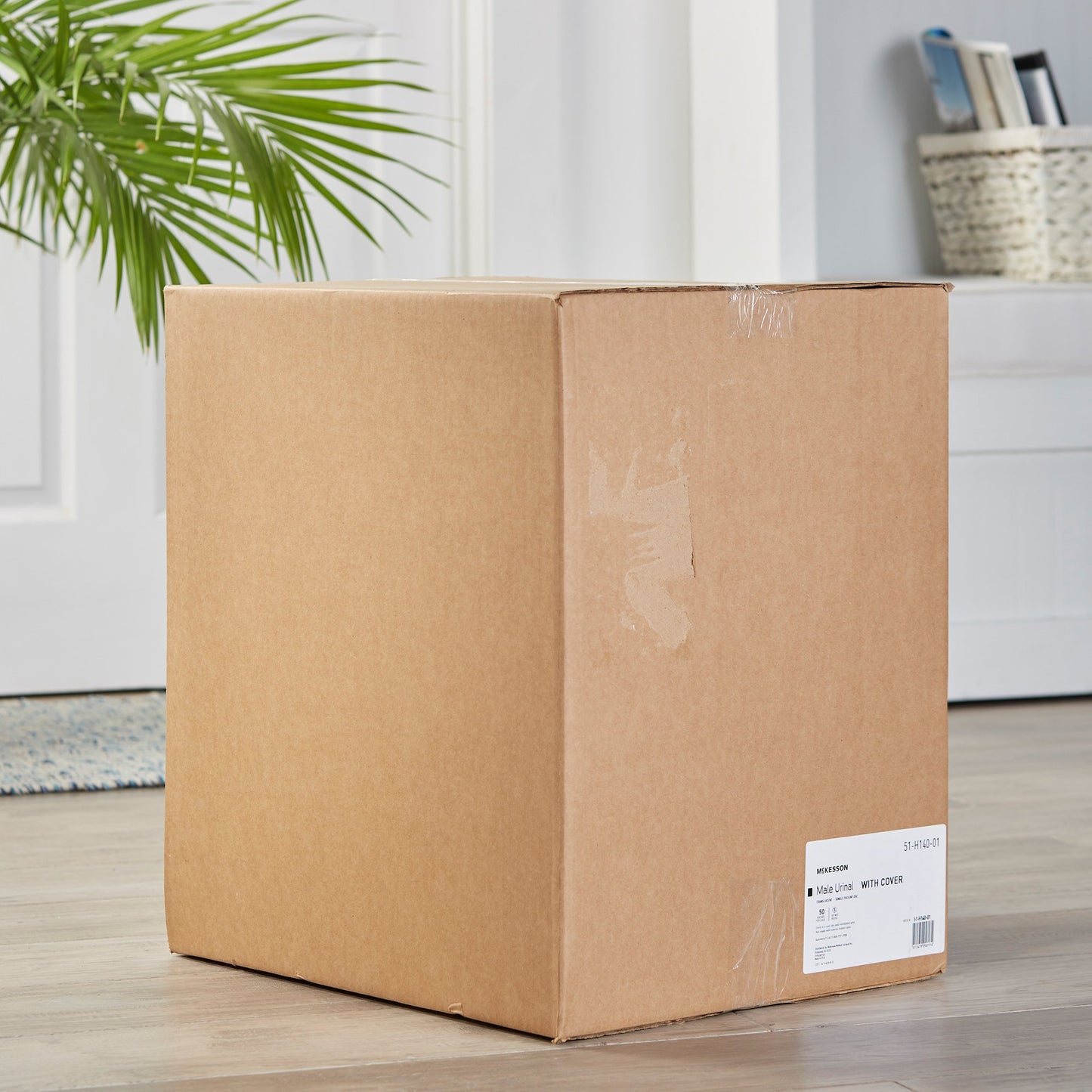 McKesson Male Urinal 1 Quart / 1000 mL With Closure Single Patient Use (1177279_CS)