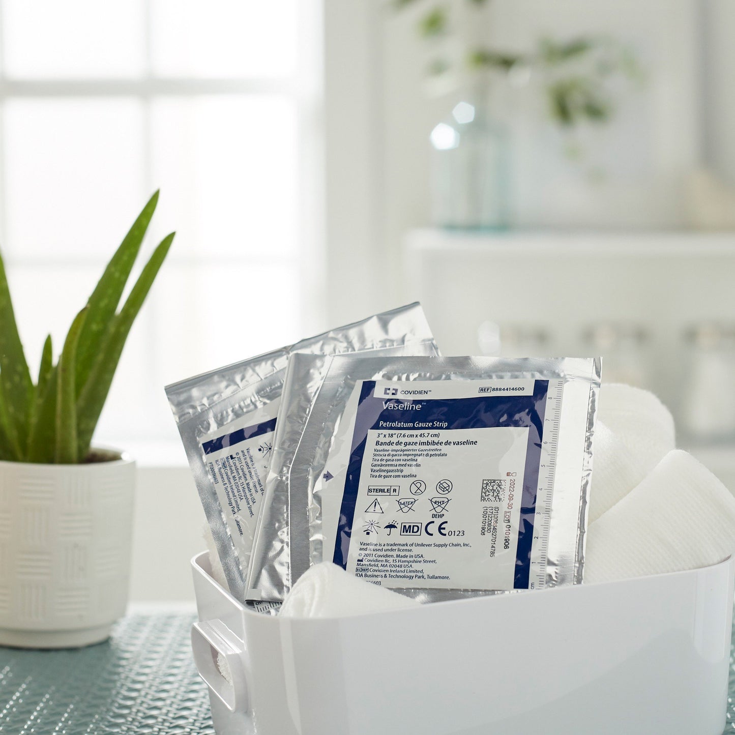 Vaseline® Petrolatum Impregnated Dressing Strip 3 X 18 Inch Sterile (32727_DZ)