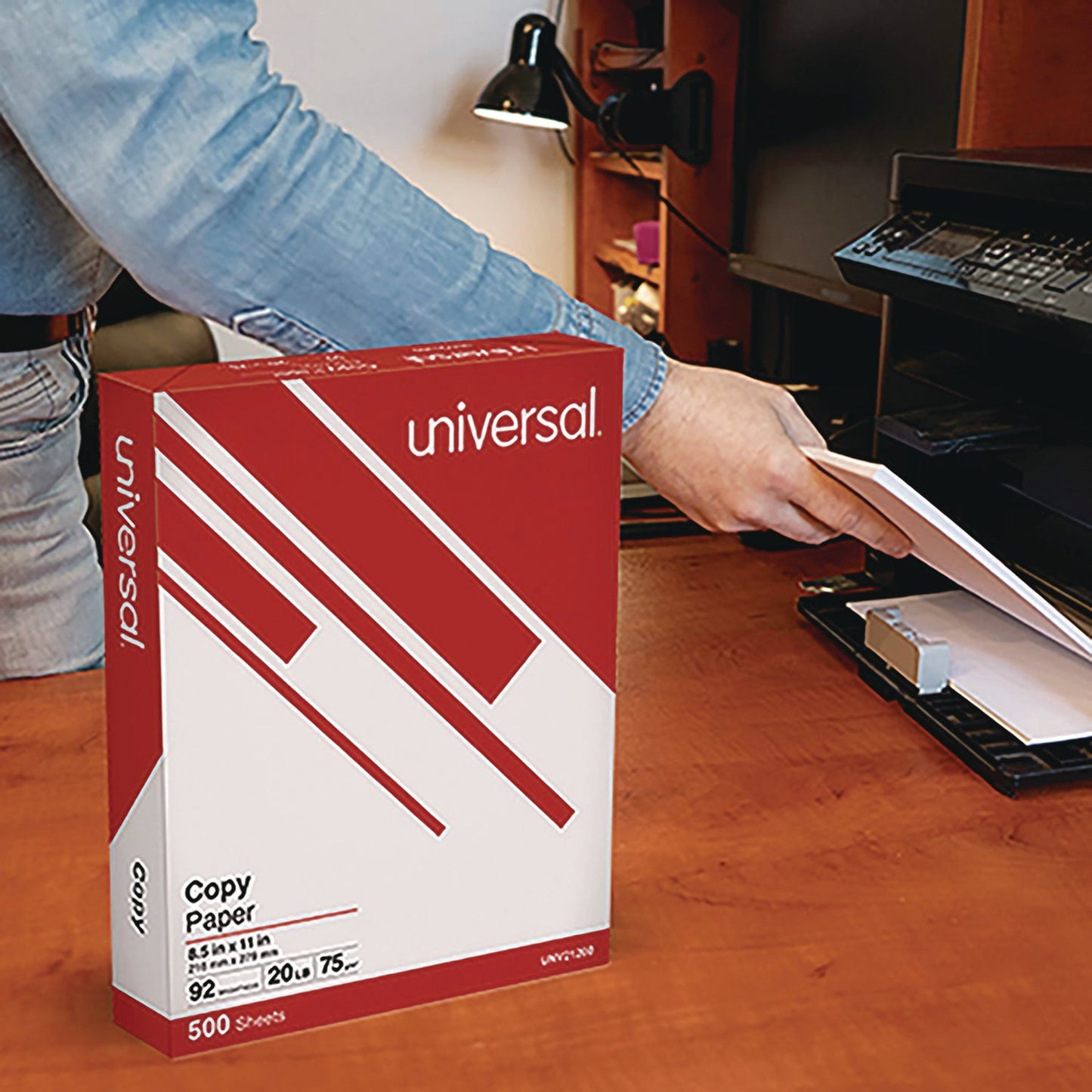 universal-copy-paper-convenience-carton-num-unv11289_4