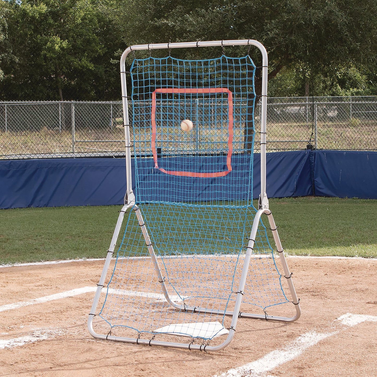 champion-sports-multi-sport-pitch-back-screen-72-x-42-1-25-dia-frame-csibn4272_7