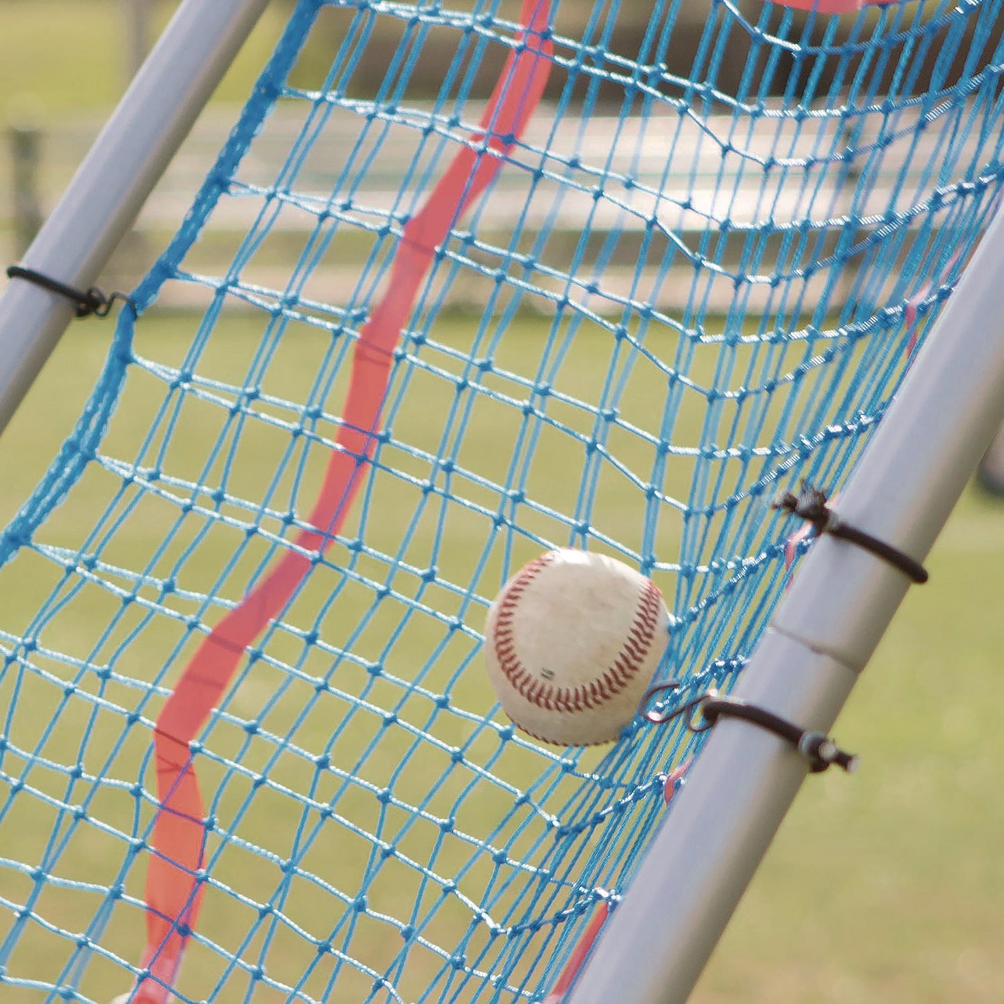 champion-sports-multi-sport-pitch-back-screen-72-x-42-1-25-dia-frame-csibn4272_8