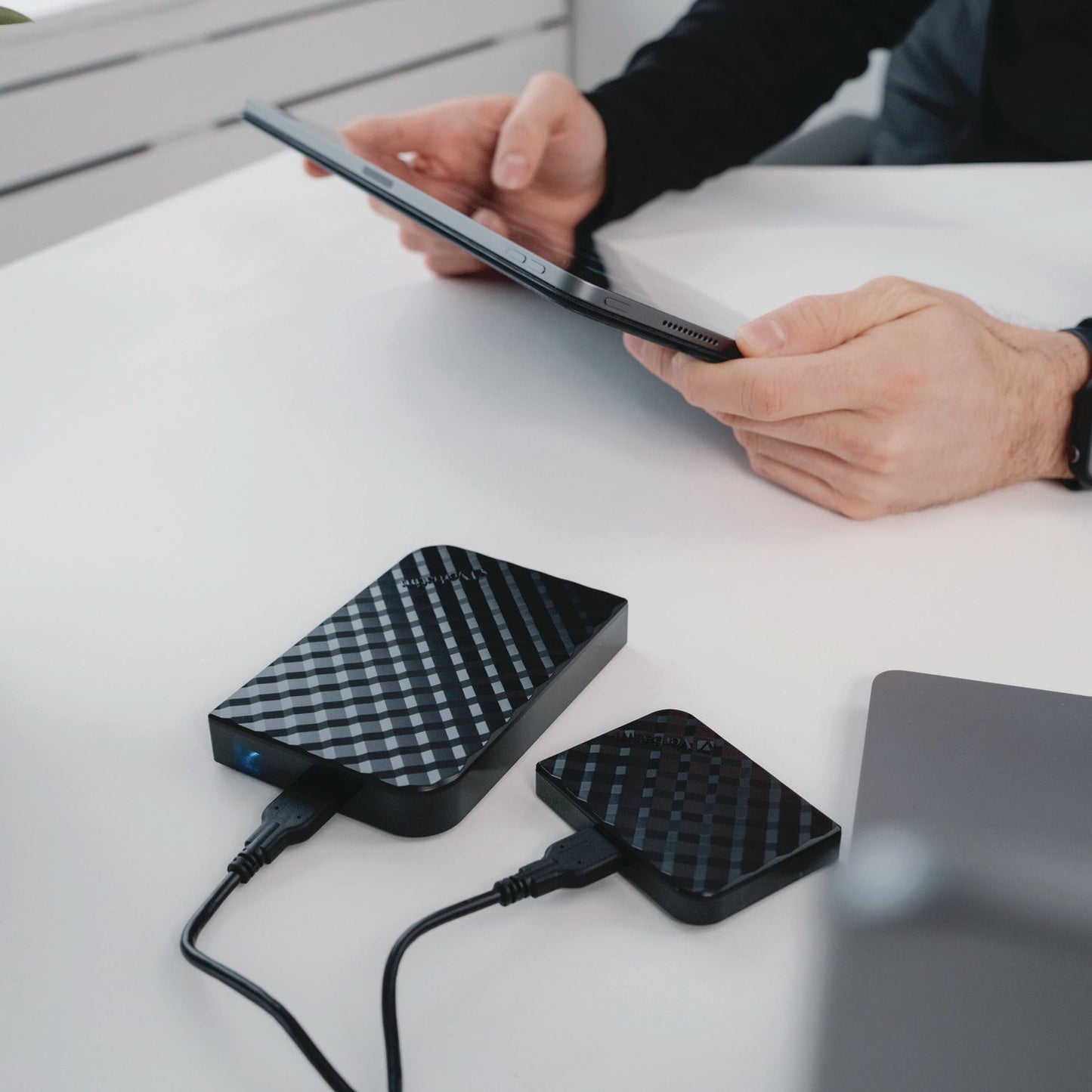 verbatim-2tb-store-n-go-portable-hard-drive-2-tb-usb-3-0-black-ver53195_7