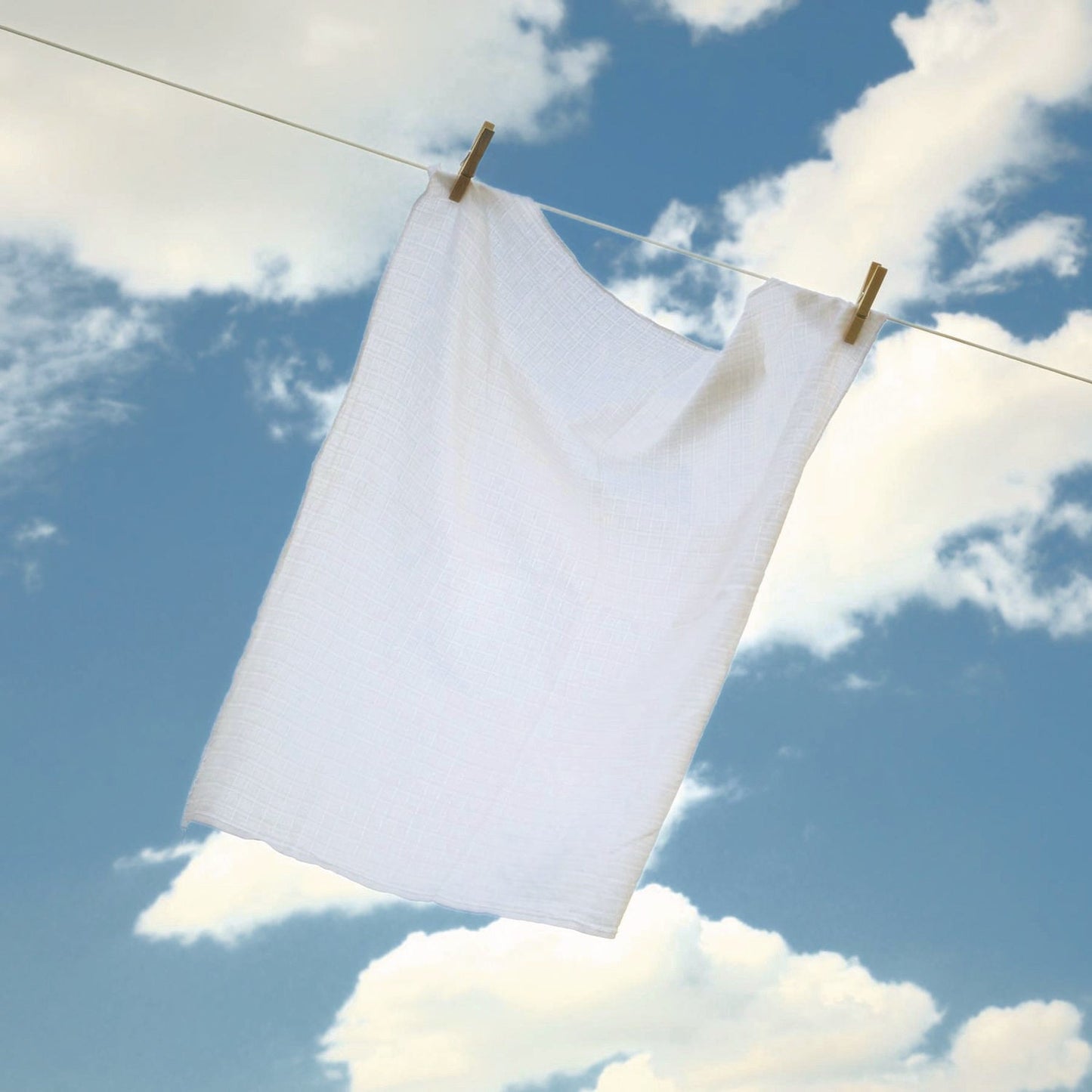 betco-sentec-pure-linen-concentrate-odor-eliminator-pure-linen-128-oz-bottle-4-carton-bet41300400_4