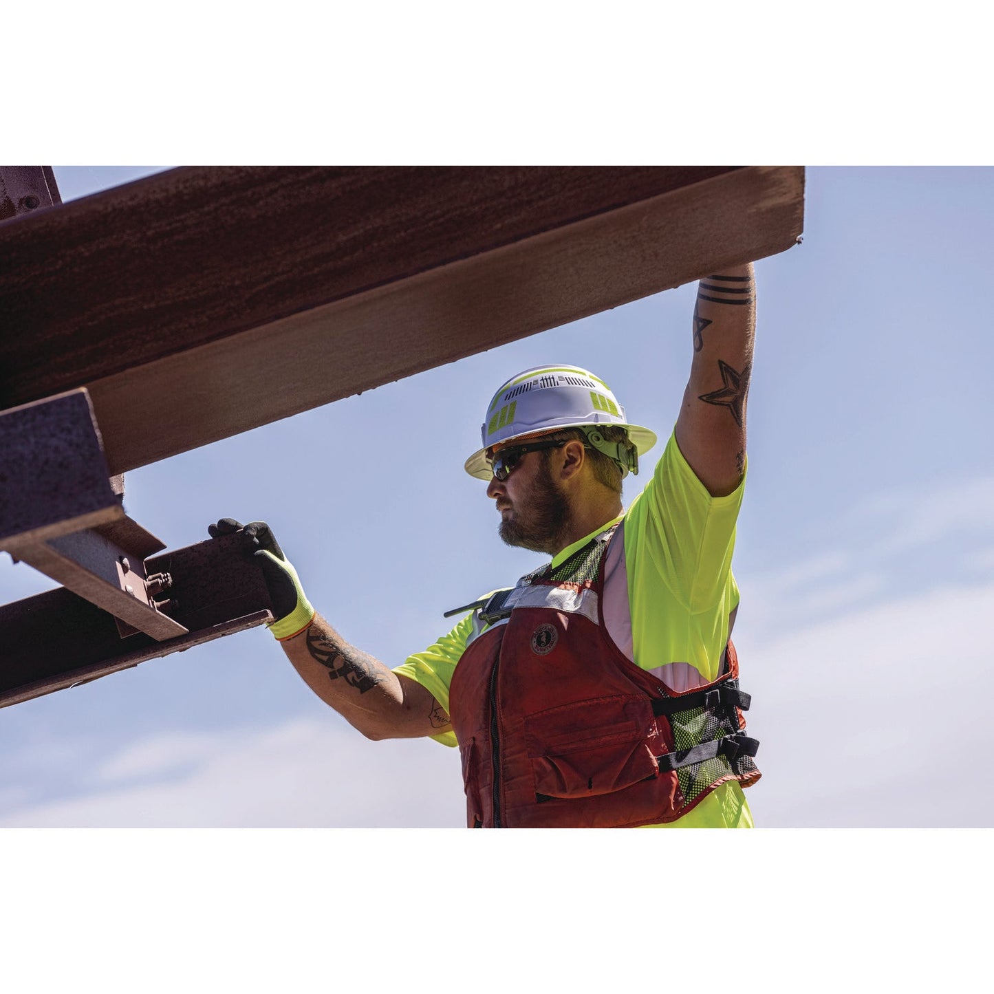 ergodyne-r-skullerz-8961-reflective-hard-hat-and-safety-helmet-sticker-kit-18-assorted-stickers-yellow-ego61102_4