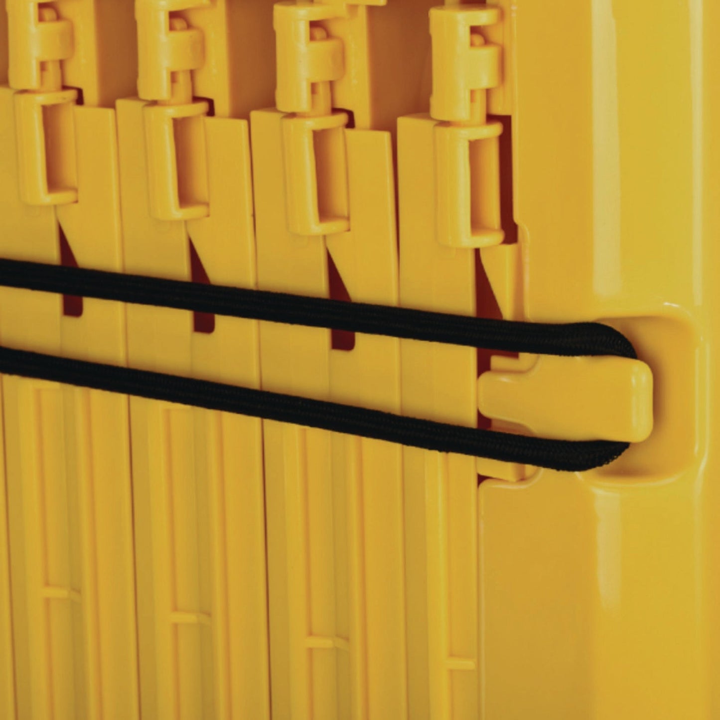 alpine-industries-expandable-portable-fence-barrier-safety-barricade-plastic-1-97-x-153-54-x-39-76-yellow-alhalp499bar_11