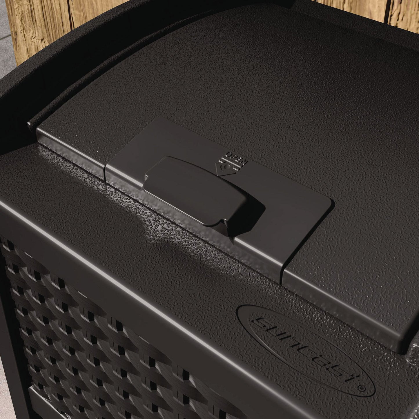 suncast-commercial-30-gallon-trash-hideaway-plastic-black-suaghw1732bk_4