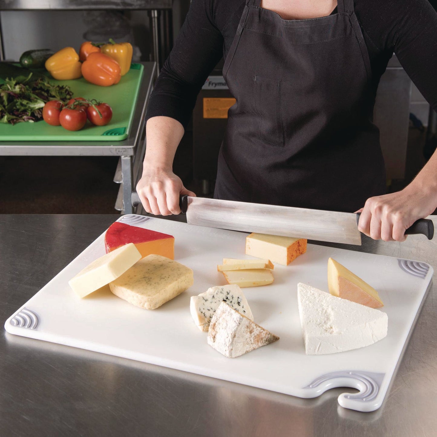 san-jamar-saf-t-grip-cutting-board-plastic-24-x-18-x-0-5-white-sjmcbg182412wh_5