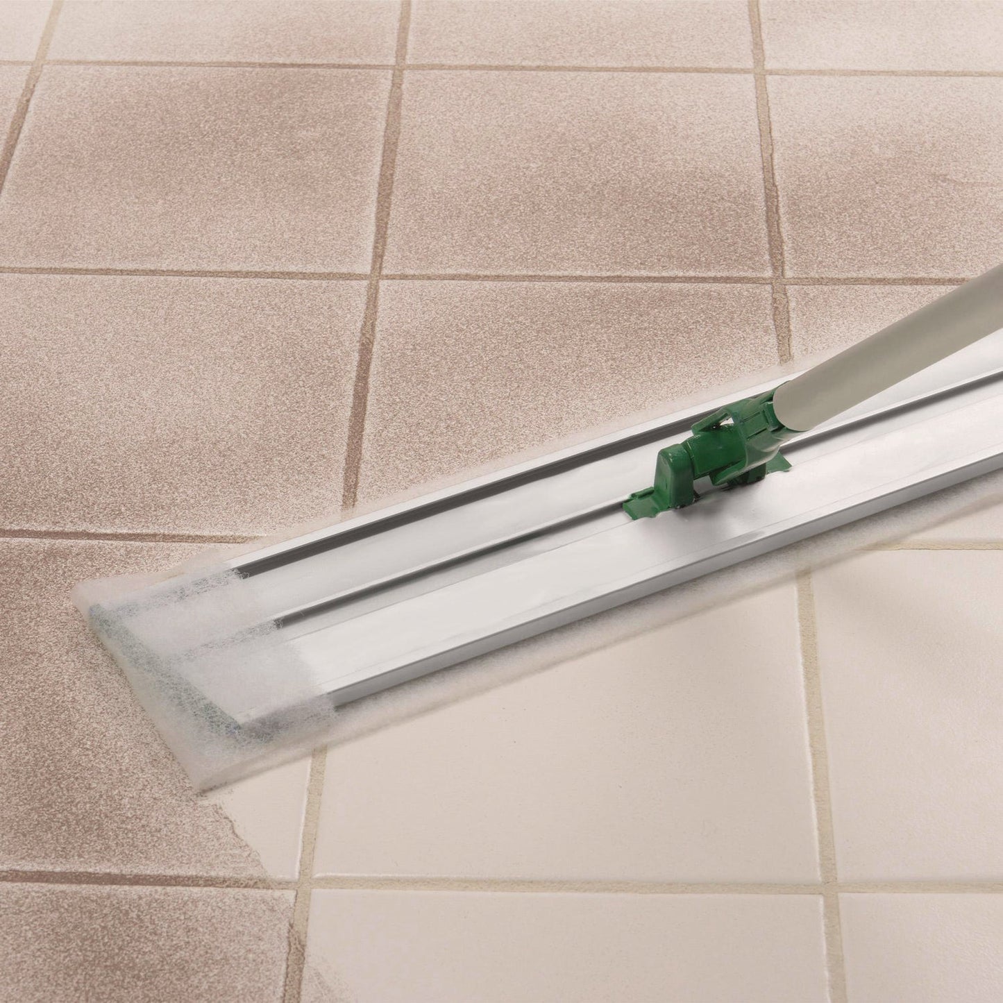 americo-r-trapeze-disposable-dusting-sheets-5-x-6-250-sheets-roll-am7582508_4