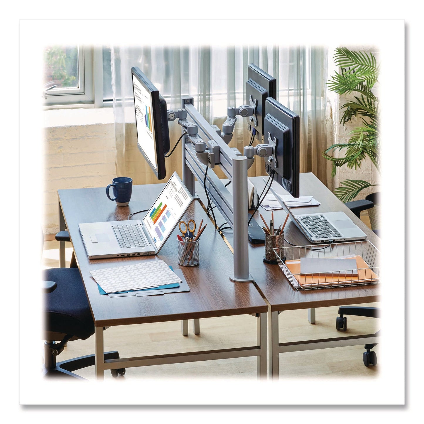 tripp-lite-by-eaton-slat-rail-with-posts-for-slat-wall-system-for-32-tvs-8-1w-x-5-7d-x-5-51h-silver-supports-33-lb-trpdmswkittaa_6