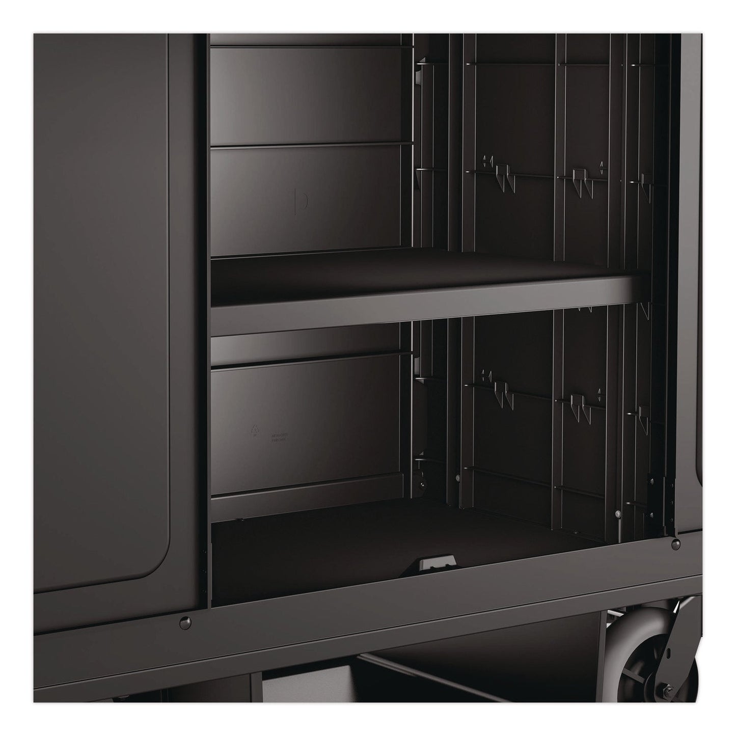 suncast-commercial-r-adjustable-shelf-for-suncast-commercial-full-size-housekeeping-carts-hkc1000-hkc2000-plastic-black-suahkcshelf_3