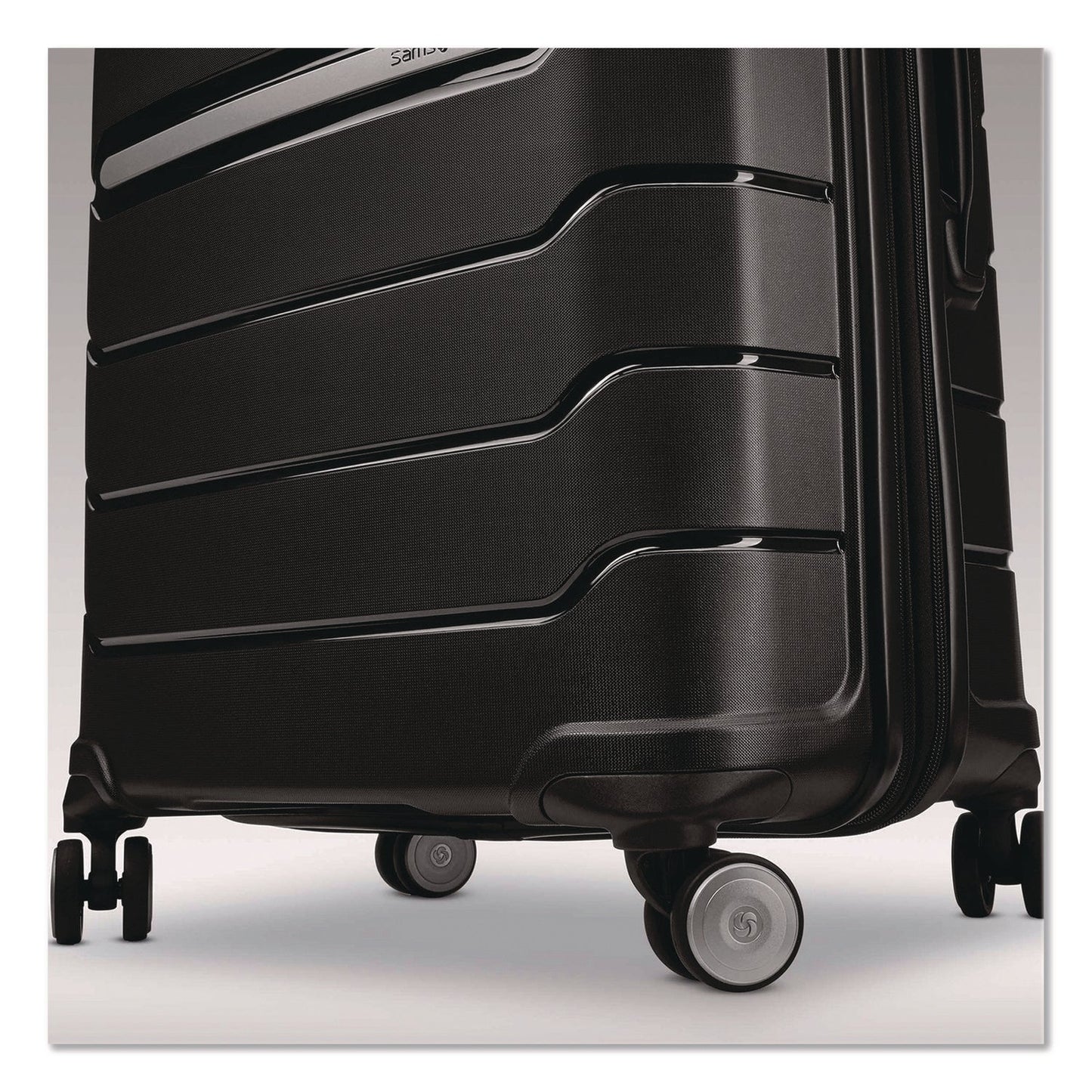 samsonite-r-freeform-hard-side-carry-on-suitcase-four-wheeled-spinner-15-25-x-10-x-21-25-black-sml782551041_6
