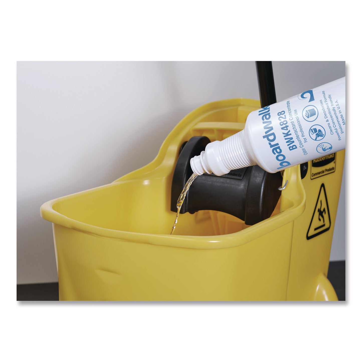 boardwalk-r-liquid-deodorizer-green-apple-32-oz-bottle-12-carton-bwk4828_3