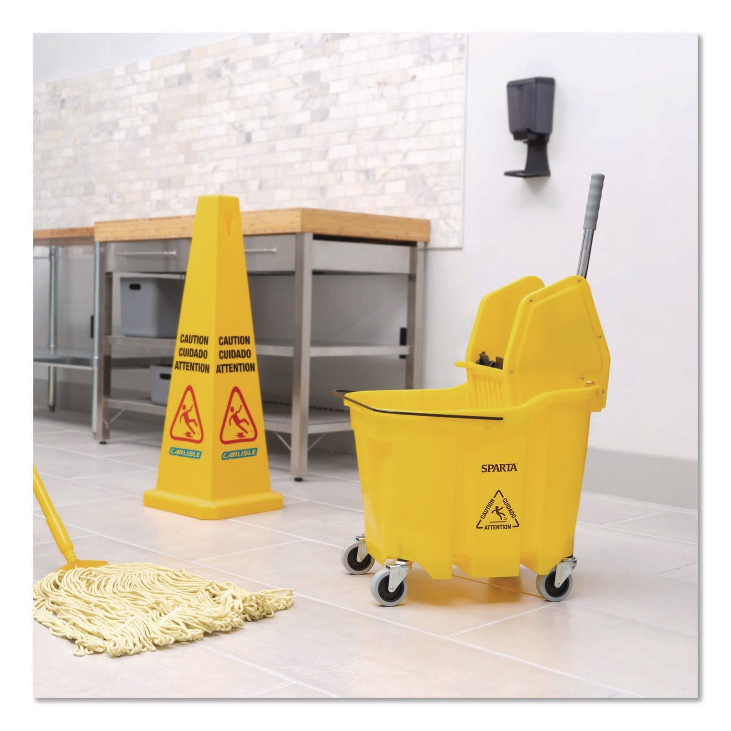 carlisle-omnifit-mop-bucket-with-down-press-wringer-35-qt-yellow-cfs4690404_5
