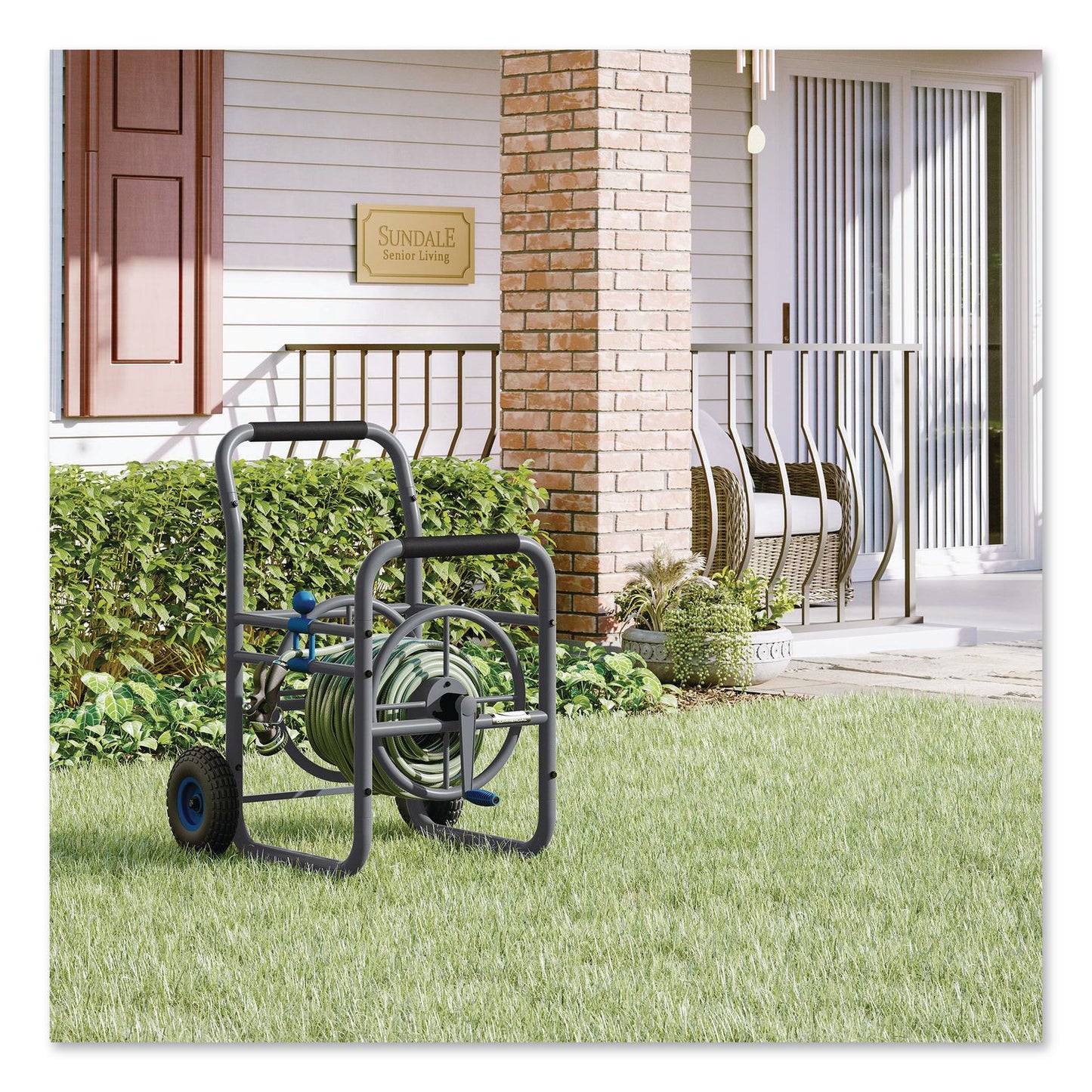 Suncast Commercial® Professional Grade Hose Reel, 200 ft, 32 x 26.75 x 38, Gray (SUACPD200PROBL)