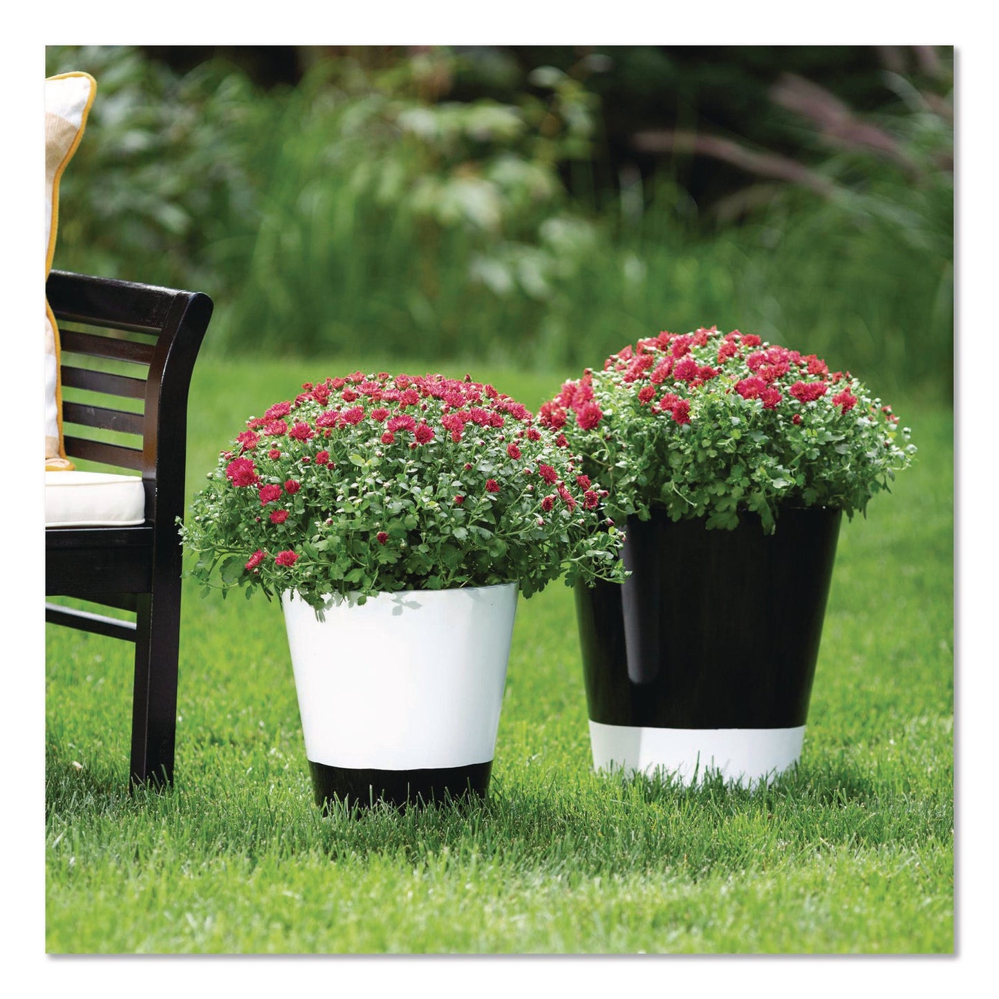 rust-oleum®-universal-premium-spray-paint-gloss-black-12-oz-aerosol-can-rst245196ea_4