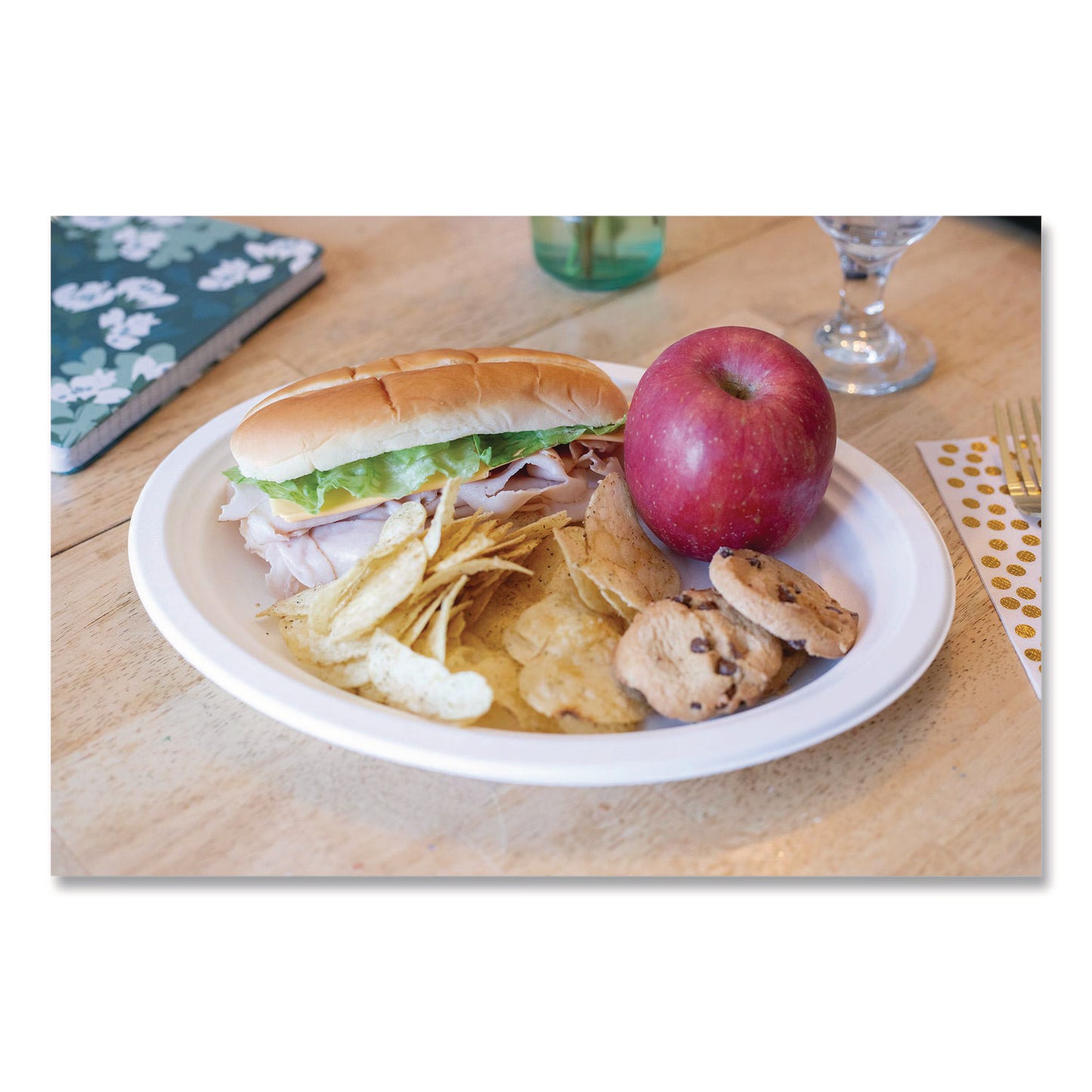 SCT® ChampWare Molded Fiber Tableware, Molded Fiber Platter, 12.5" dia, White, 125 Plates/Sleeve, 4 Sleeves/Carton (SCH18560WPF)