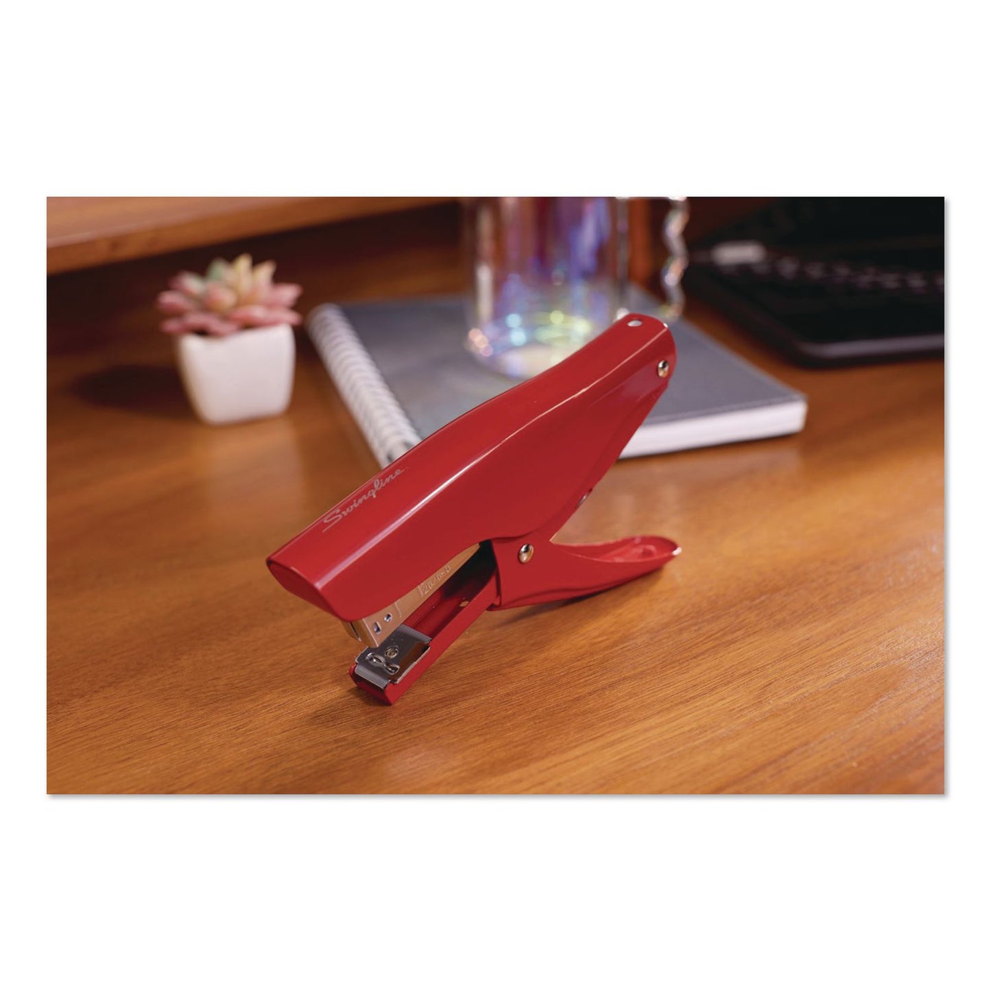 Swingline® Vintage Plier Stapler, 25-Sheet Capacity, Rio Red (GBCS701059)
