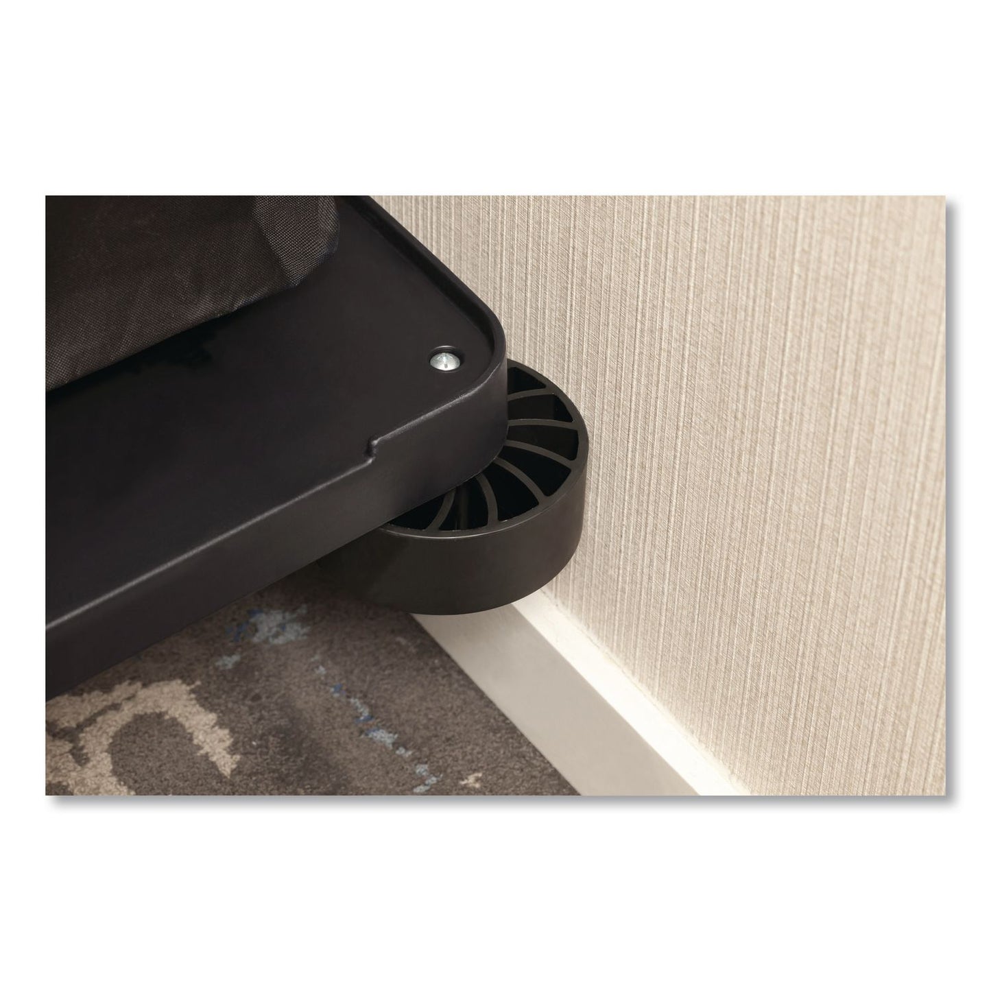 Rubbermaid® Commercial Bumper Kit?, for Rubbermaid Commercial 2202527/2202581/2202585/2202587, Plastic, Black (RCP2202588)