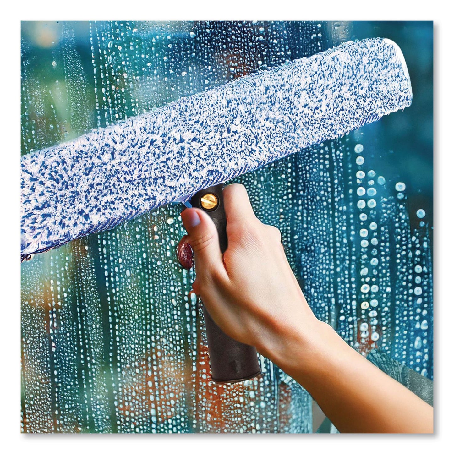 Gritt Commercial Pro Window Cleaning Kit with 14" Squeegee, 14" Washer, 20" Pole and 3 Gallon Heavy-Duty Bucket, 3/Kit (GCEGRI138B3PK)