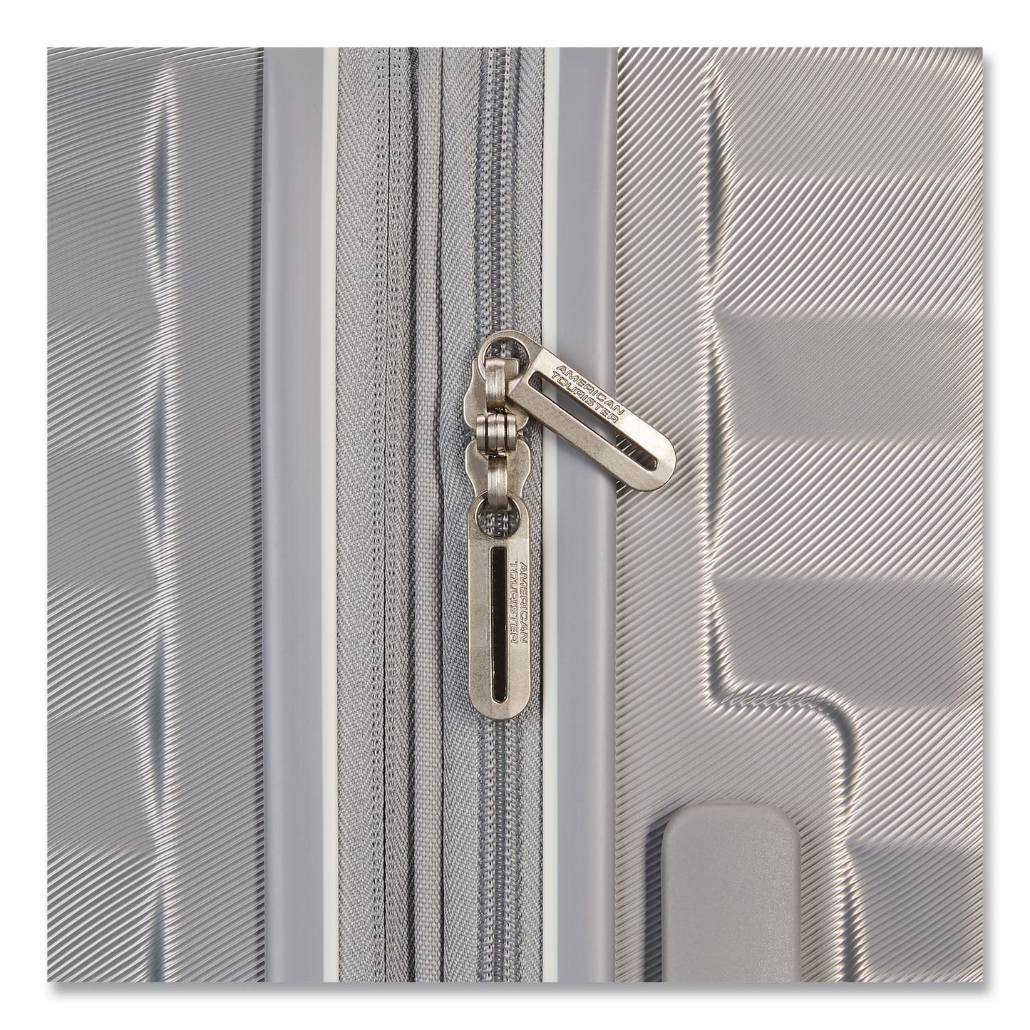 AMERICAN TOURISTER Color Vault Hardside Spinner Suitcase Set, 11 x 11 x 24, Silver (SML1539511776)
