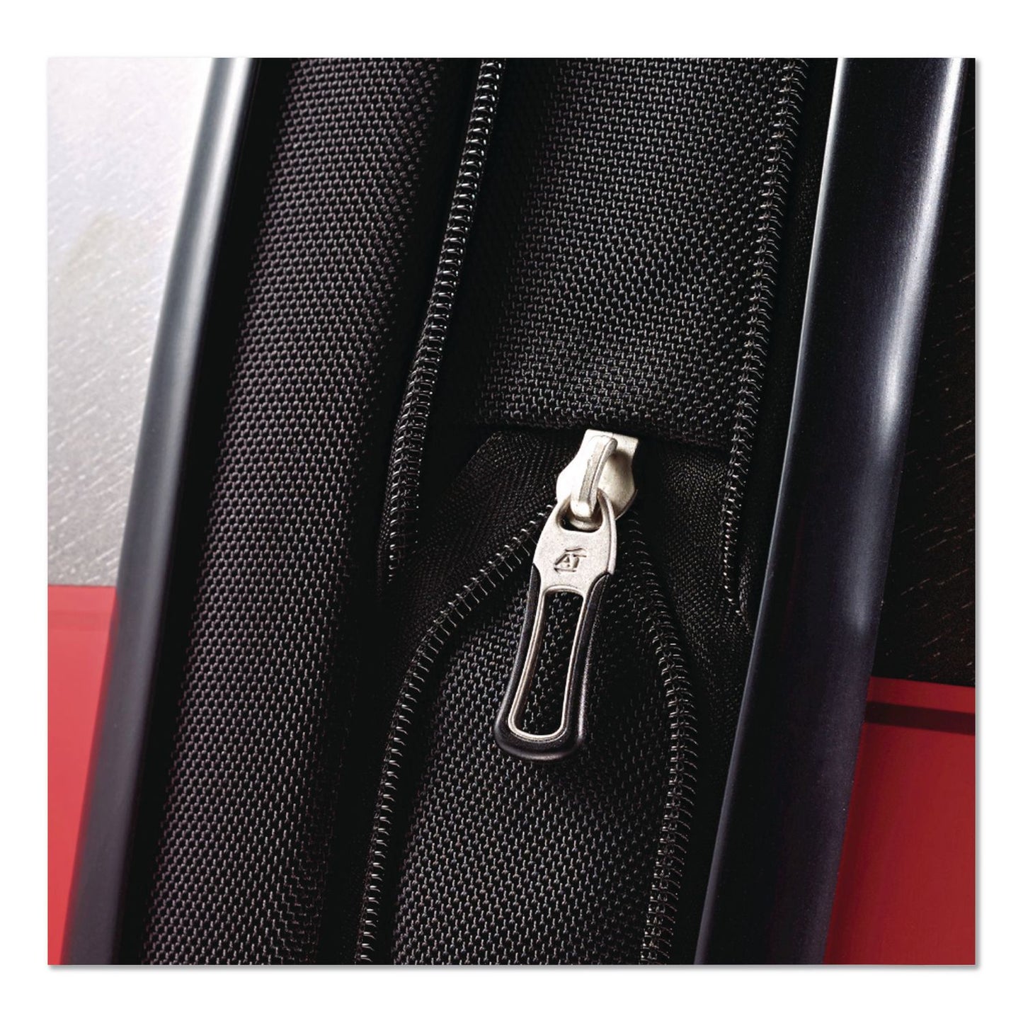 AMERICAN TOURISTER Disney Mickey Mouse Pants Large Hardside Spinner Suitcase, 12 x 19.8 x 31, Black/Red/Yellow (SML676114757)