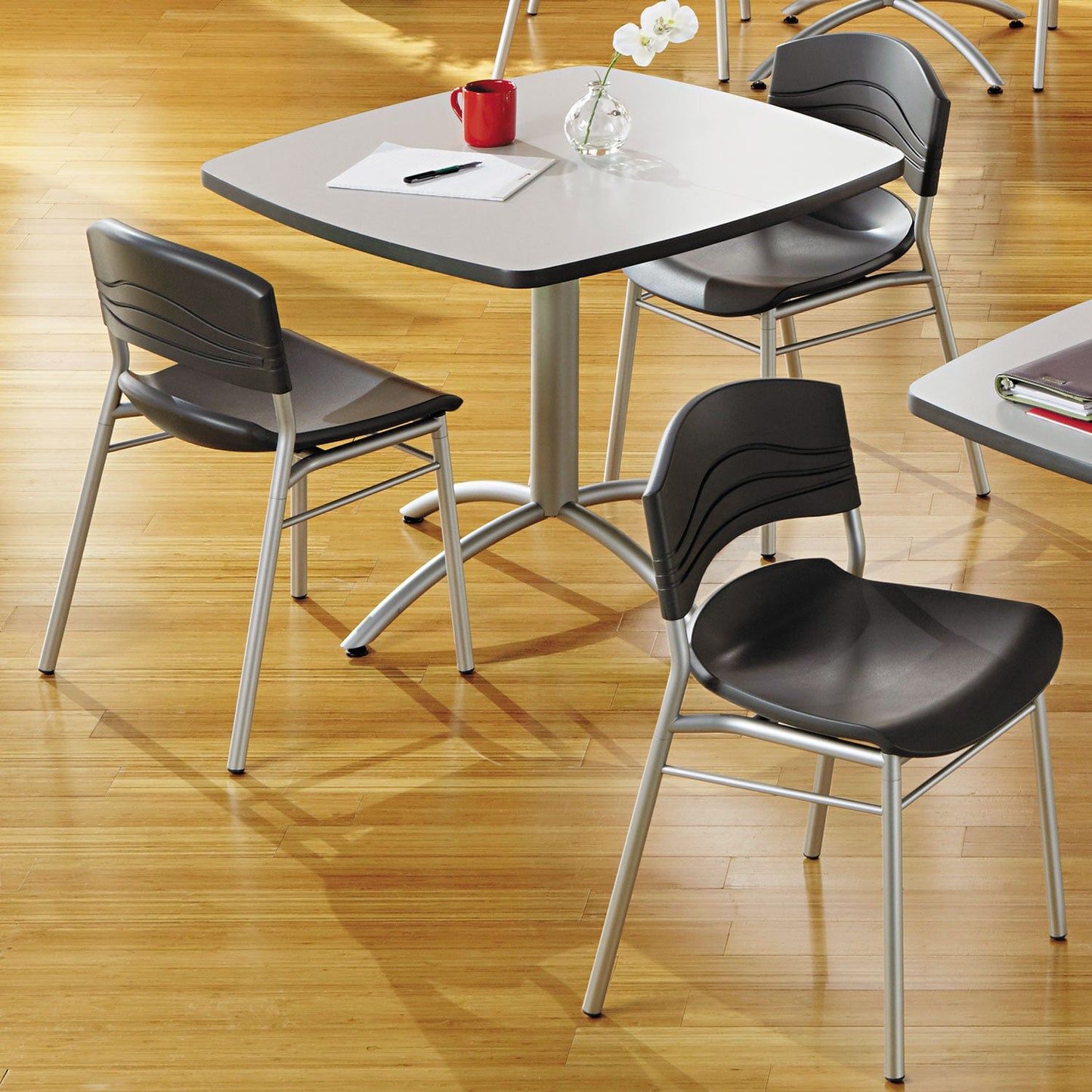 iceberg-cafeworks-table-num-ice65617_3