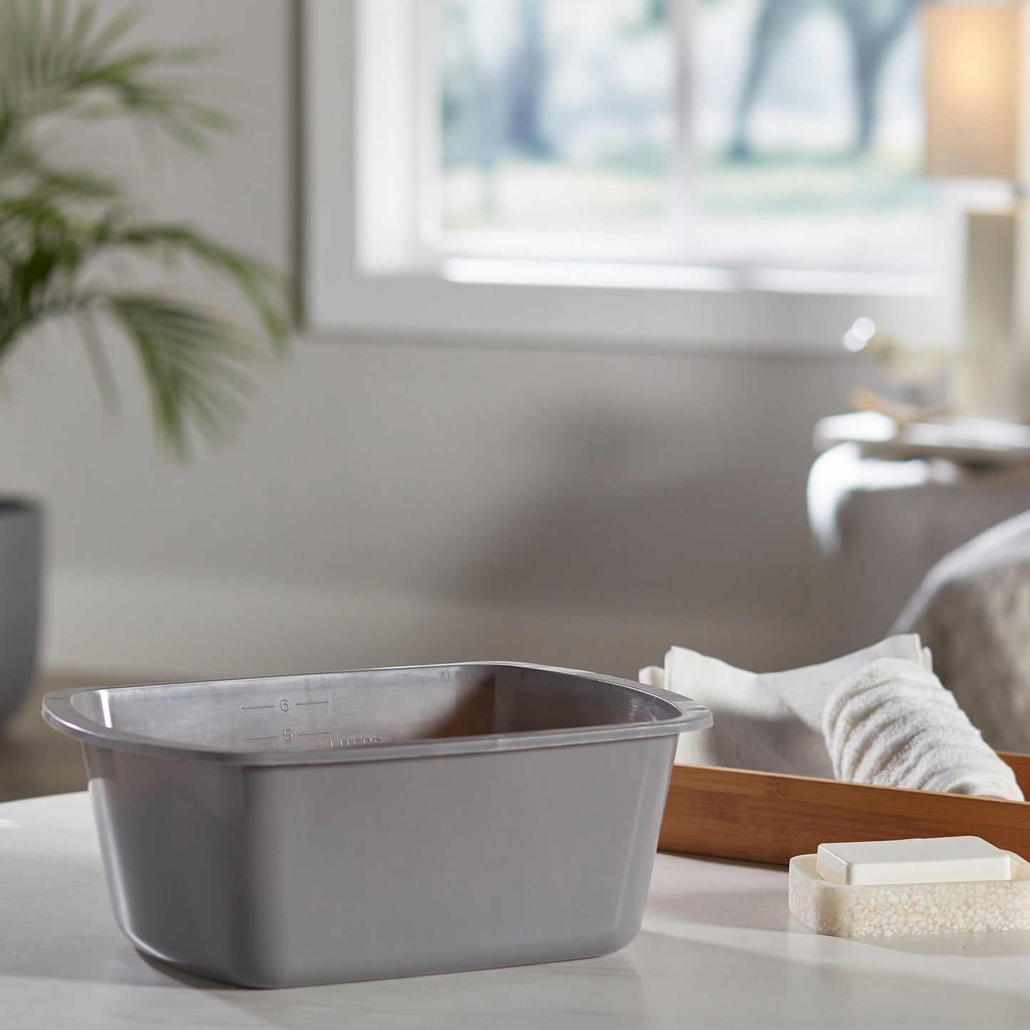 McKesson Wash Basin 7 Quart Rectangle NonSterile (1028129_EA)