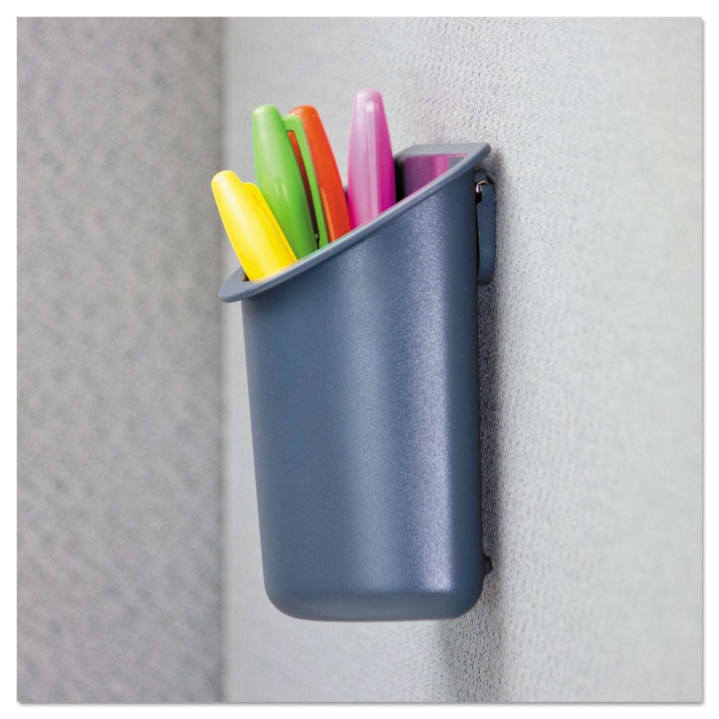 universal-recycled-plastic-cubicle-pencil-cup-num-unv08193_2