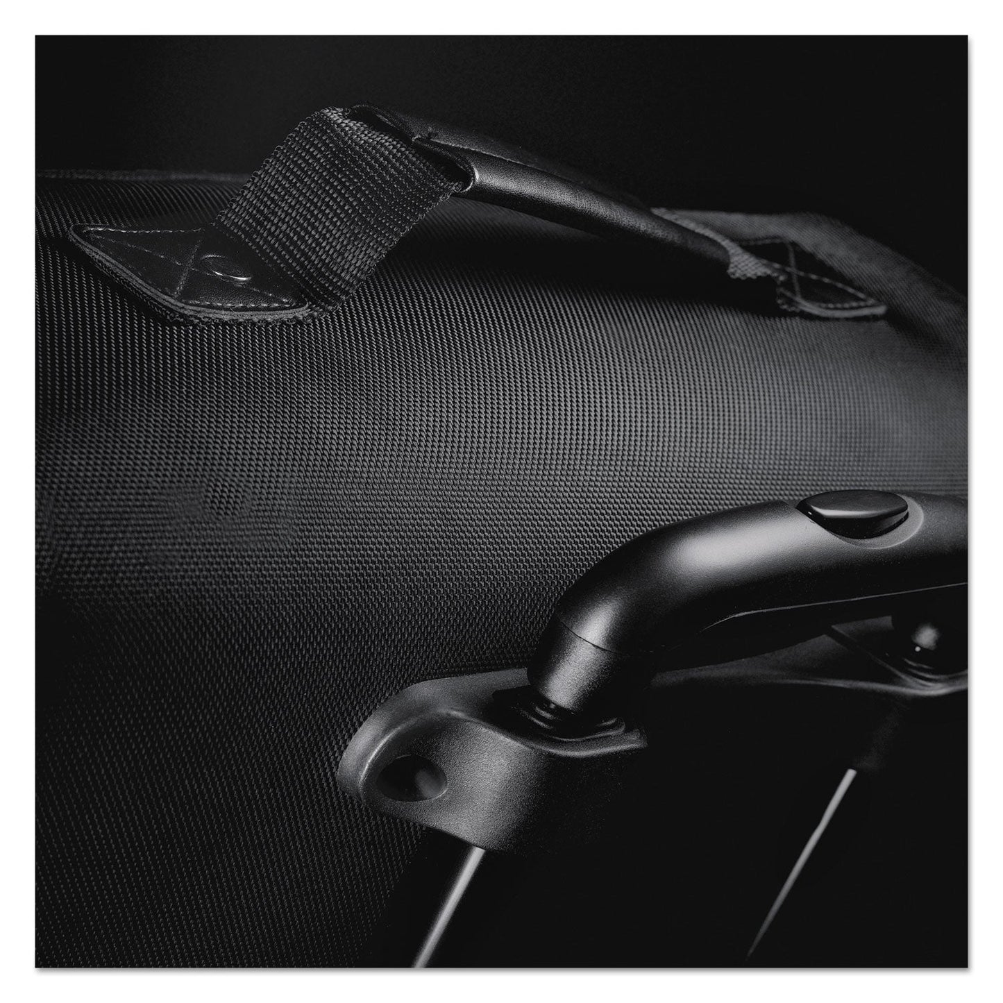 solo-classic-rolling-overnighter-case-num-uslb644_6