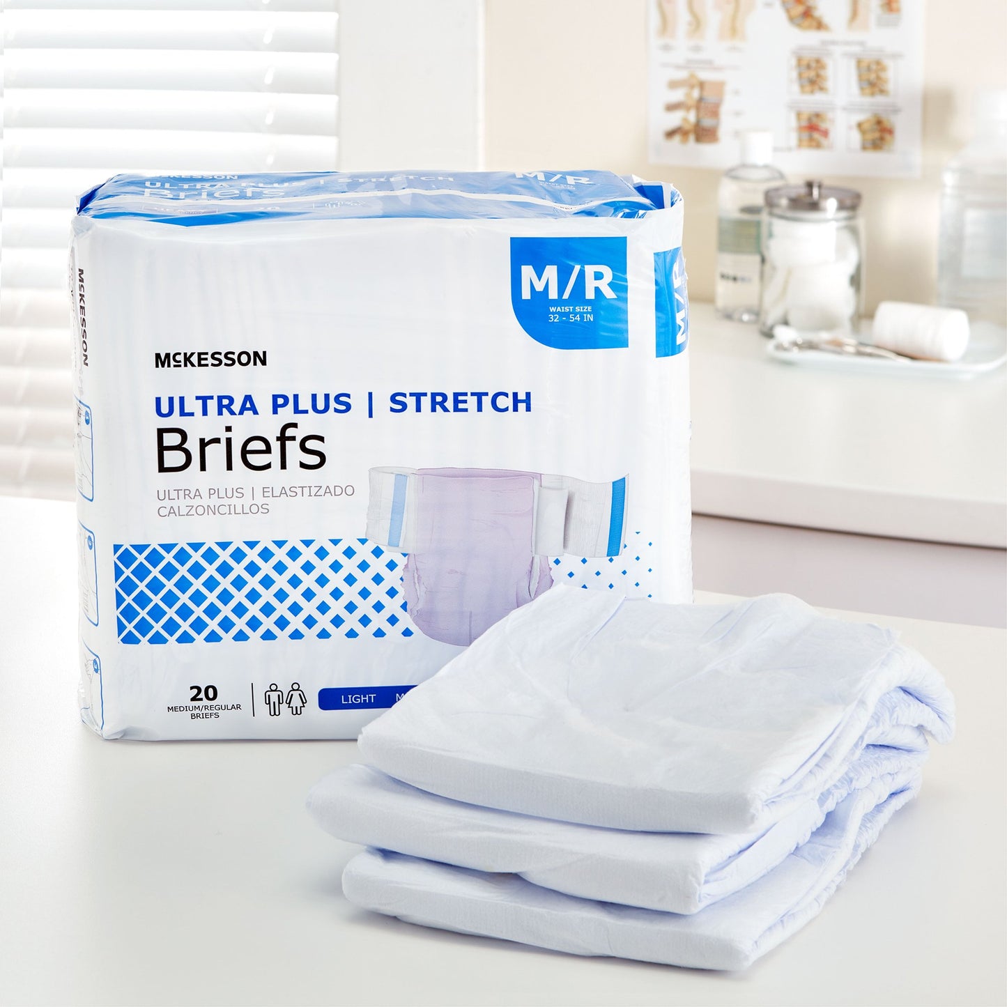McKesson Ultra Plus Stretch Unisex Adult Incontinence Brief Medium Disposable Heavy Absorbency (884170_CS)