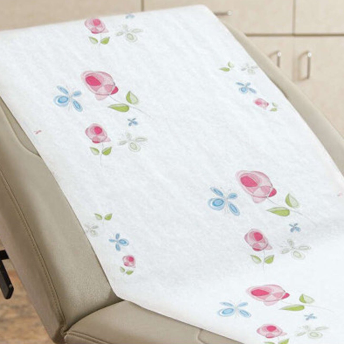 Rose Garden® Table Paper 18 Inch Width 225 Foot Length Print (Roses) Smooth (413338_CS)