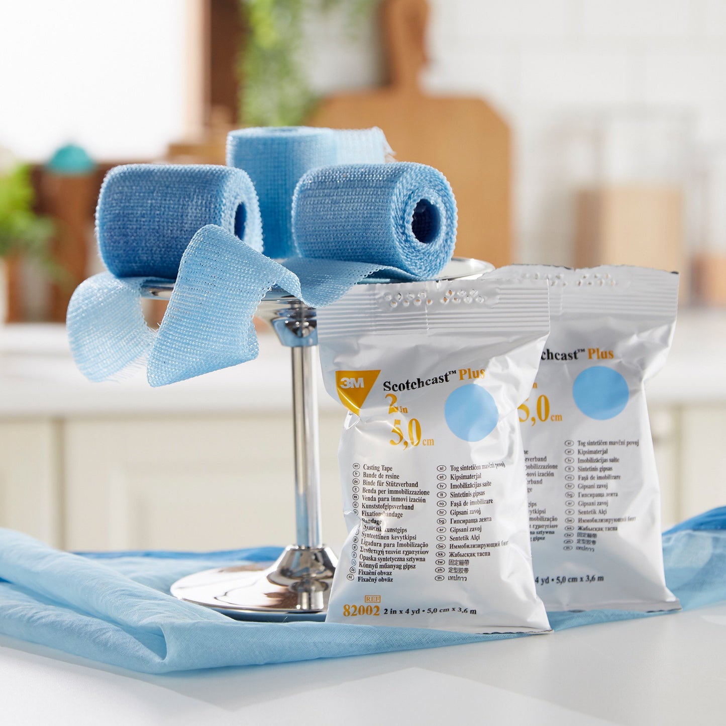 3M™ Scotchcast™ Plus Cast Tape 2 Inch X 12 Foot Fiberglass / Resin Light Blue (199231_CS)