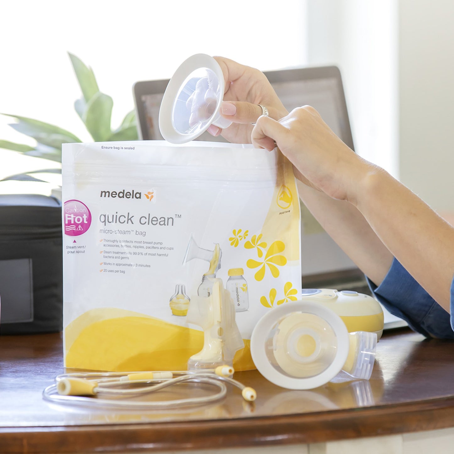 Medela Quick Clean™ Micro-Steam™ Bags For Breast Pump Accessories (812218_CS)