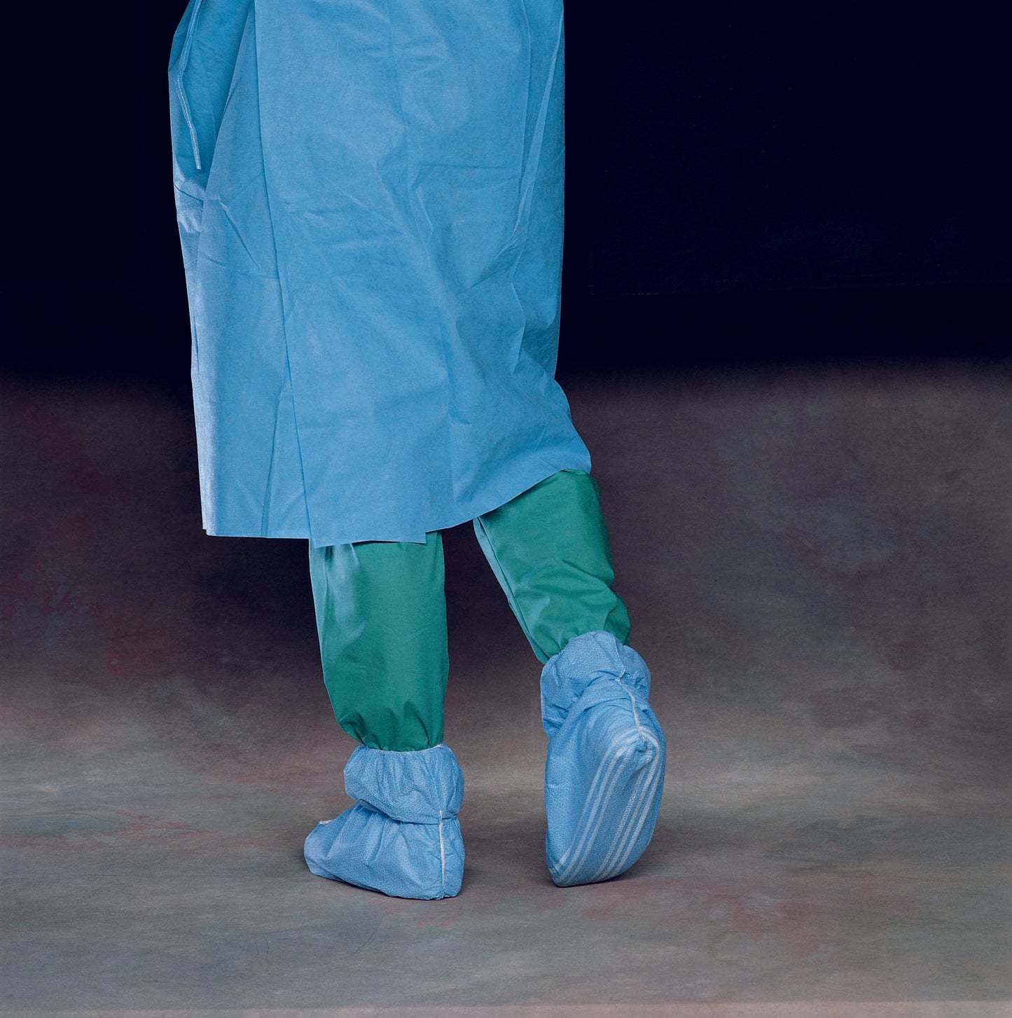 Ankle Guard® Shoe Cover X-Large Ankle High Nonskid Sole Blue NonSterile (422205_EA)