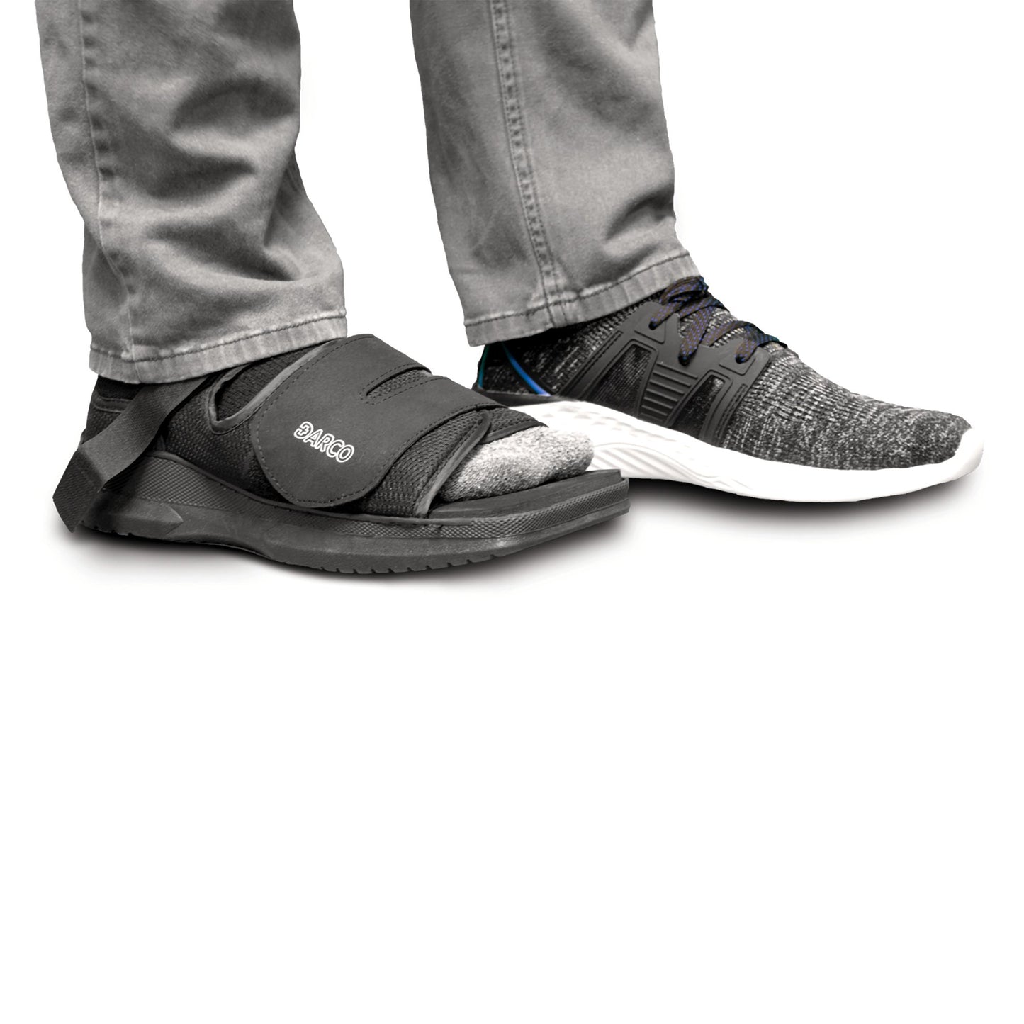 MedSurg™ Post-Op Shoe Medium Female Black (683888_EA)