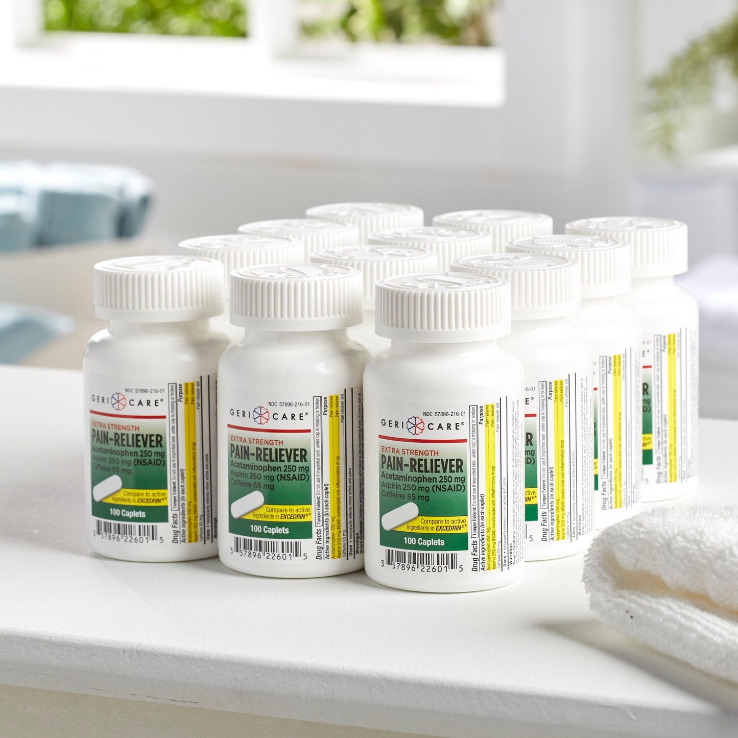 McKesson Brand Pain Relief 250 mg - 250 mg - 65 mg Strength Acetaminophen / Aspirin / Caffeine Caplet 100 per Bottle (868383_CS)