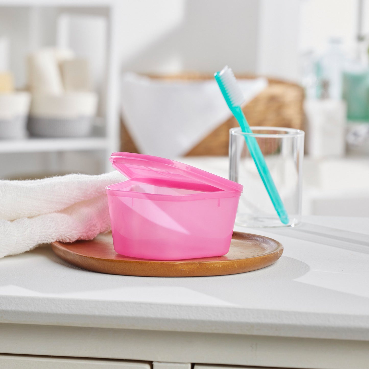 McKesson Denture Cup 8 oz. Pink Hinged Lid Single Patient Use (1177280_EA)