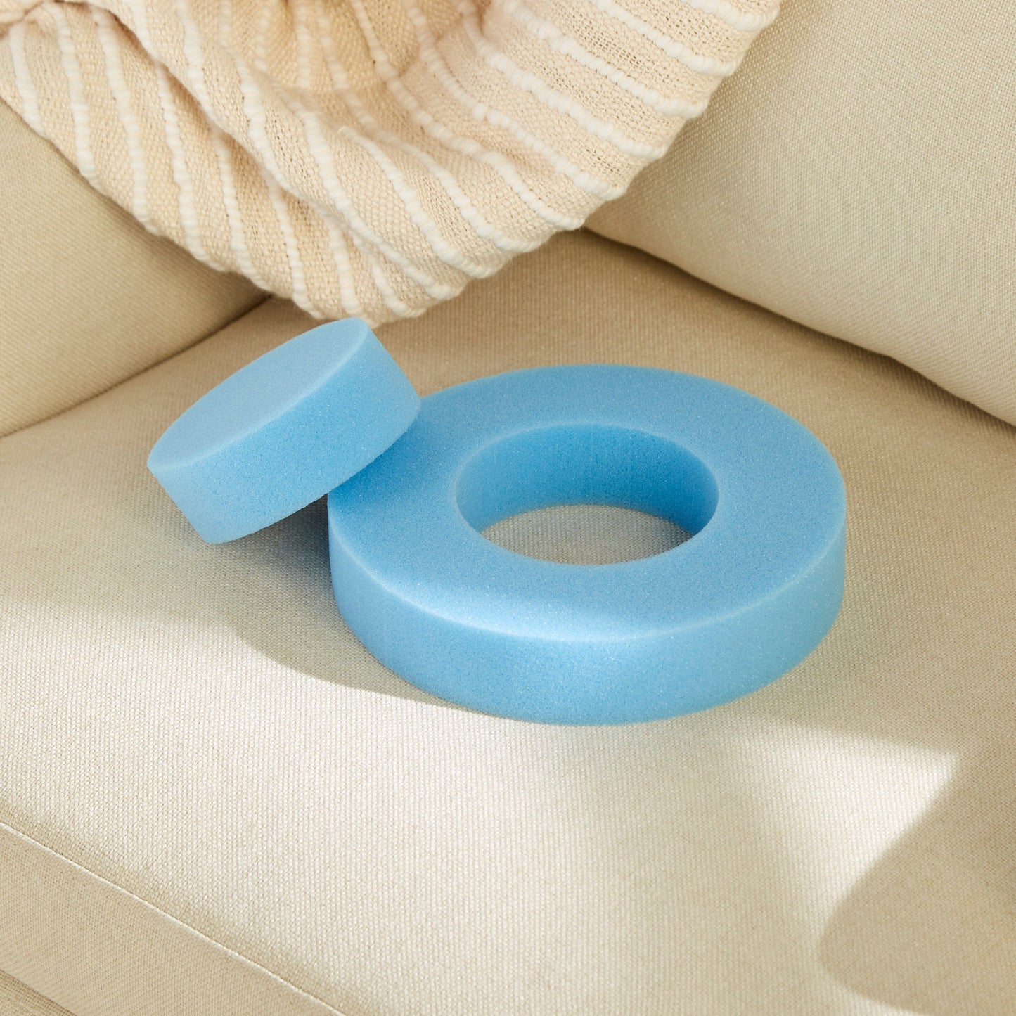 McKesson Head Positioner Donut 9 Inch Diameter Foam Freestanding (929203_EA)