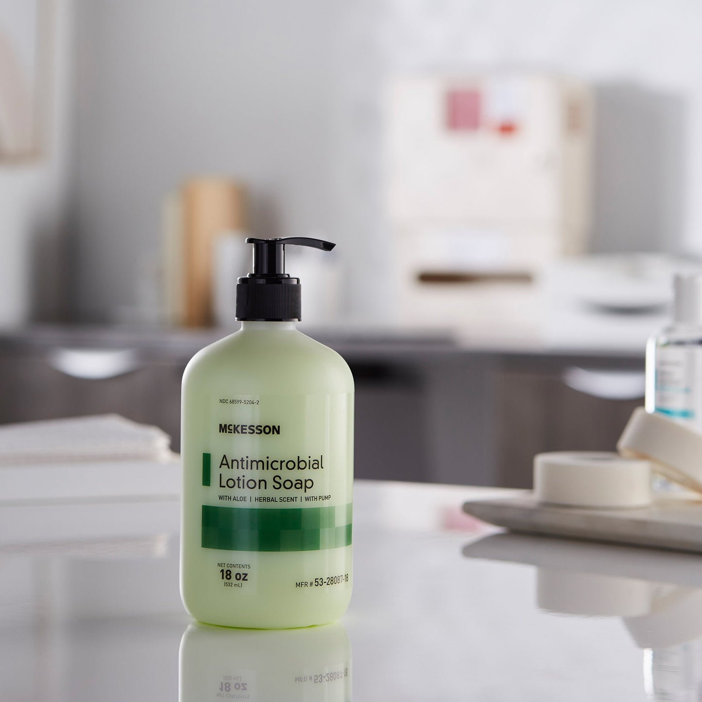 McKesson Antimicrobial Soap Lotion 18 oz. Pump Bottle Herbal Scent (937908_EA)