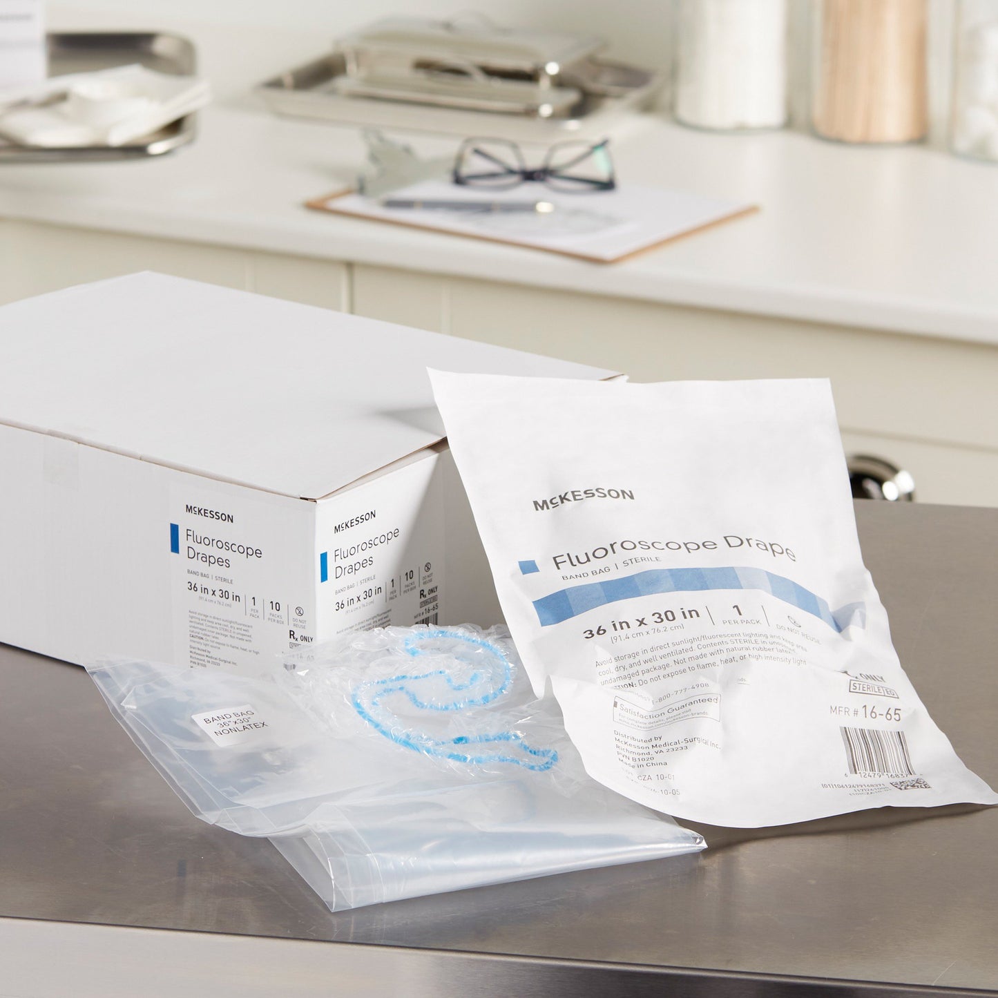 McKesson Sterilization Wrap Blue 30 X 30 Inch Single Layer Cellulose Steam / EO Gas (1156132_CS)