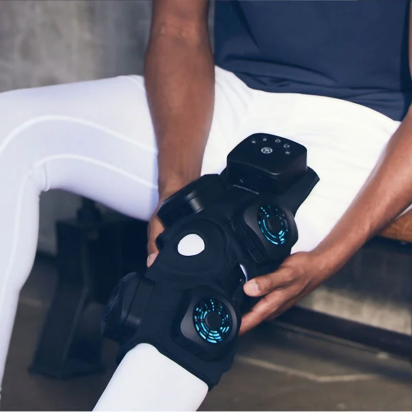 RecoveryTherm Heat/Cold + Vibration Therapy Wrap Knee One Size Fits Most (1248602_EA)