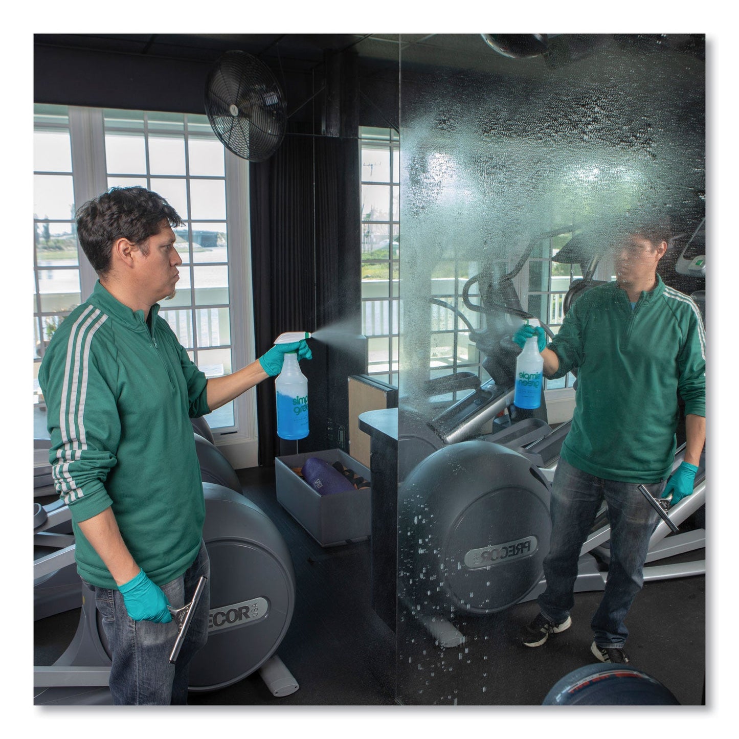 simple-green-clean-building-glass-cleaner-concentrate-num-spg11301_6