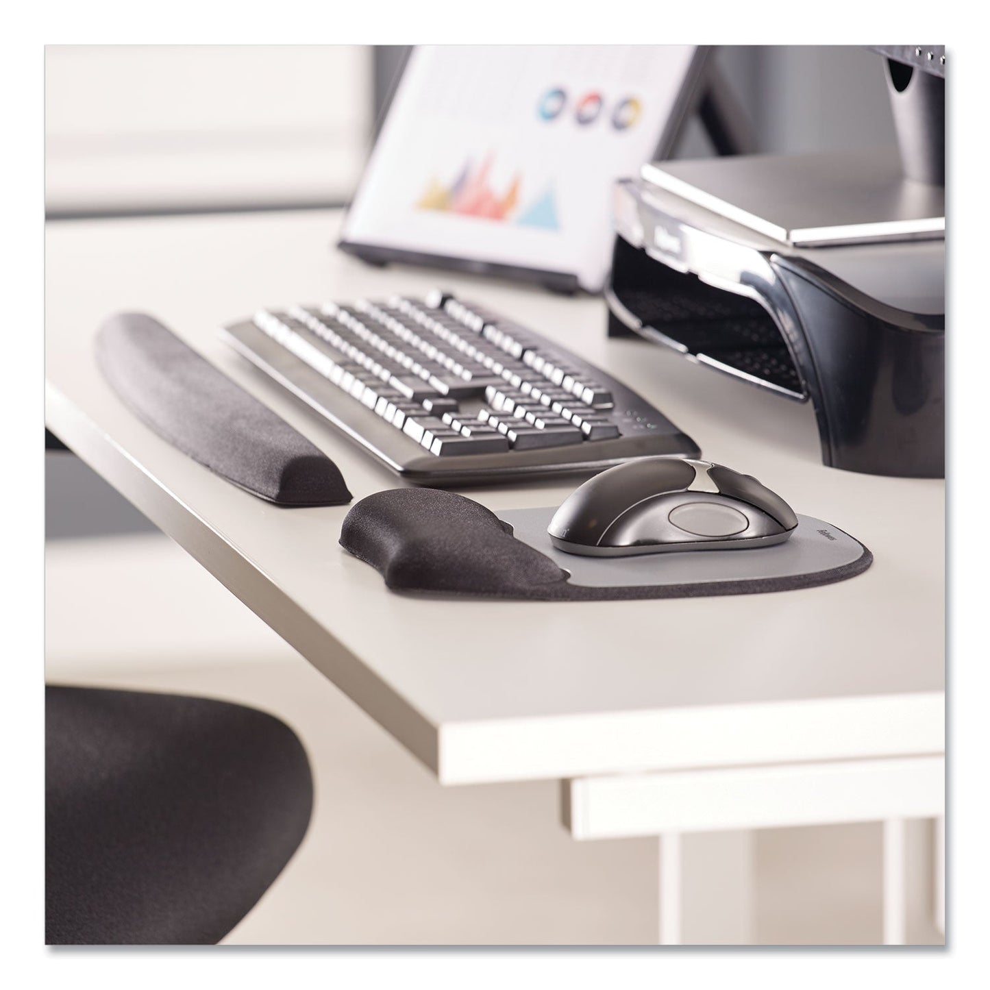 fellowes-memory-foam-mouse-pad-with-wrist-rest-num-fel9175801_4