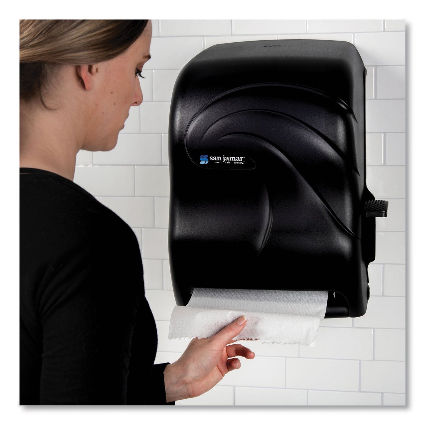 san-jamar-lever-roll-towel-dispenser-num-911909_6