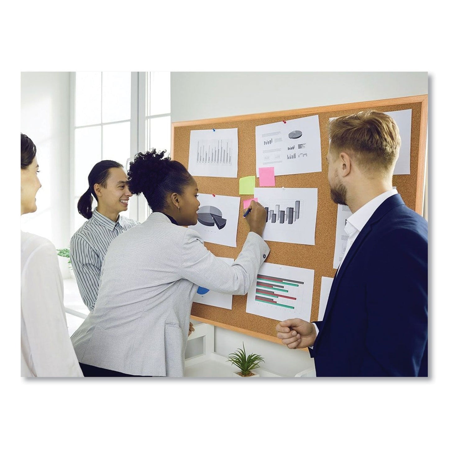 mastervision-value-cork-bulletin-board-with-oak-frame-num-bvcmc070014231_6