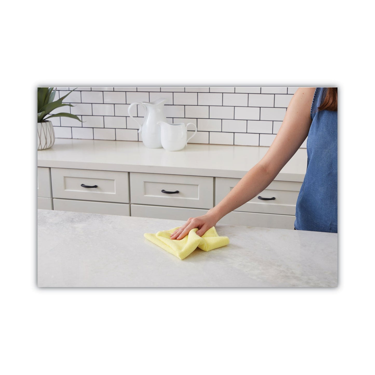 boardwalk-microfiber-cleaning-cloths-num-bwk16yelclothv2_3
