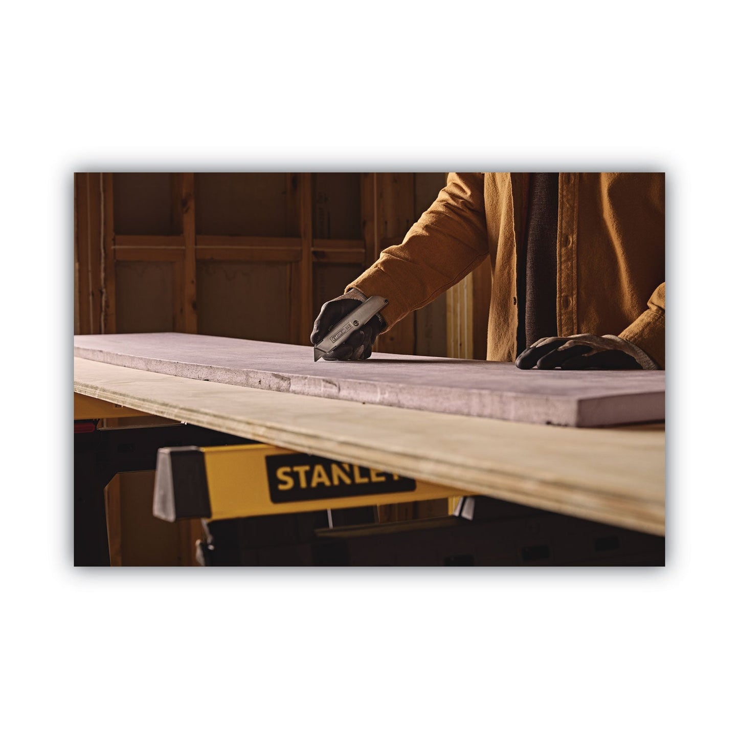 stanley-bostitch-classic-99-utility-knife-w-retractable-blade-num-bos10099_4