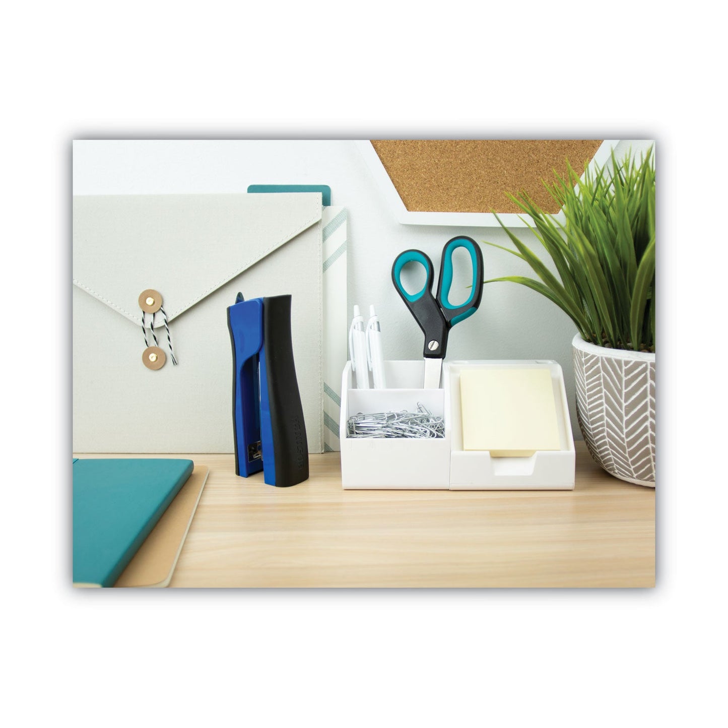 stanley-bostitch-dynamo-stapler-num-bosb696rblue_5