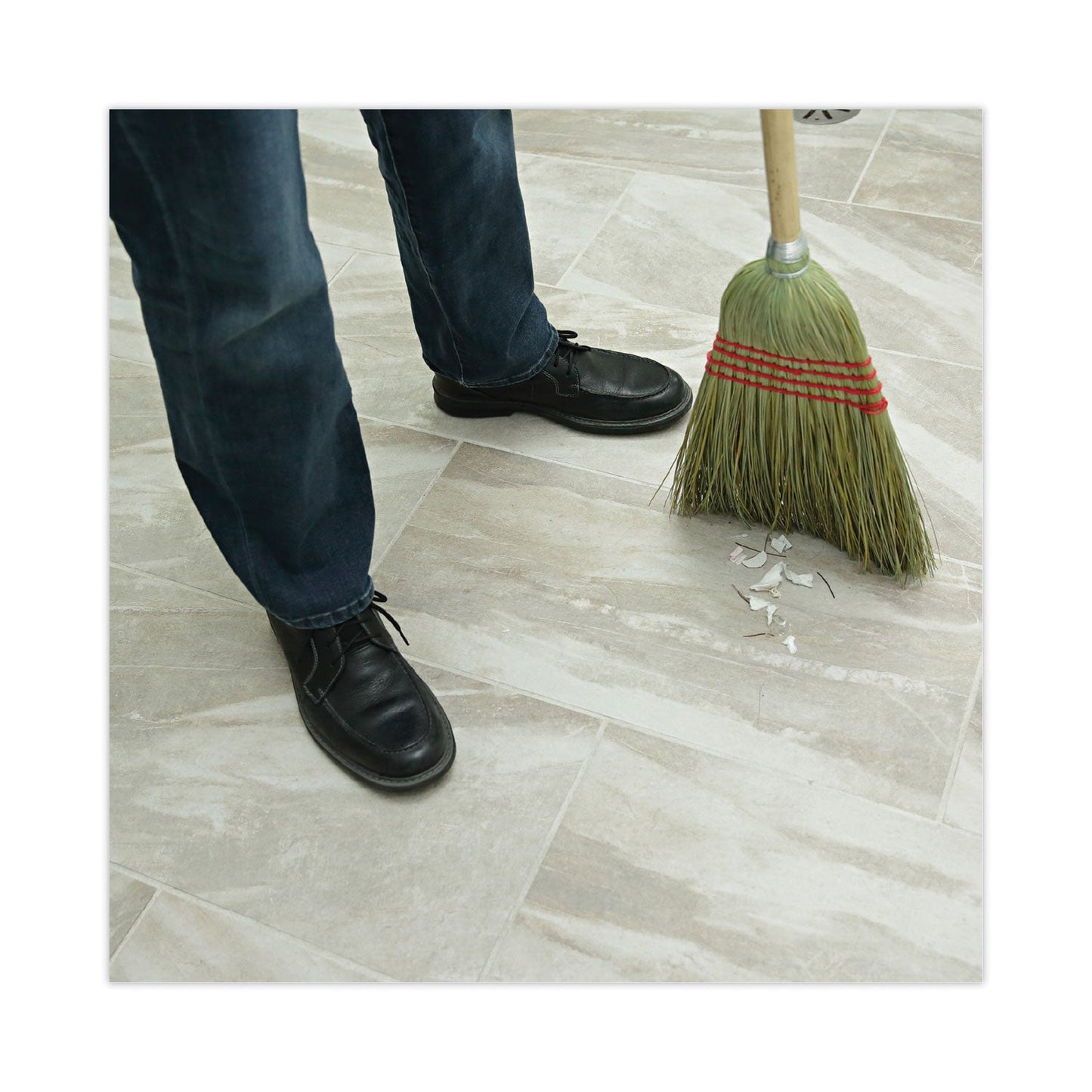 boardwalk-mixed-fiber-maid-broom-num-bwk920yea_5