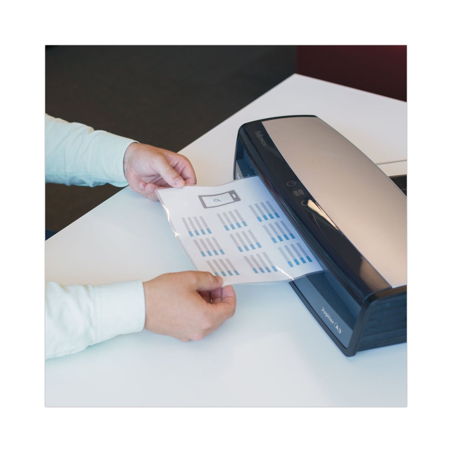 fellowes-r-superquick-thermal-laminating-pouches-3-mil-9-x-11-5-gloss-clear-100-pack-fel5245801_6